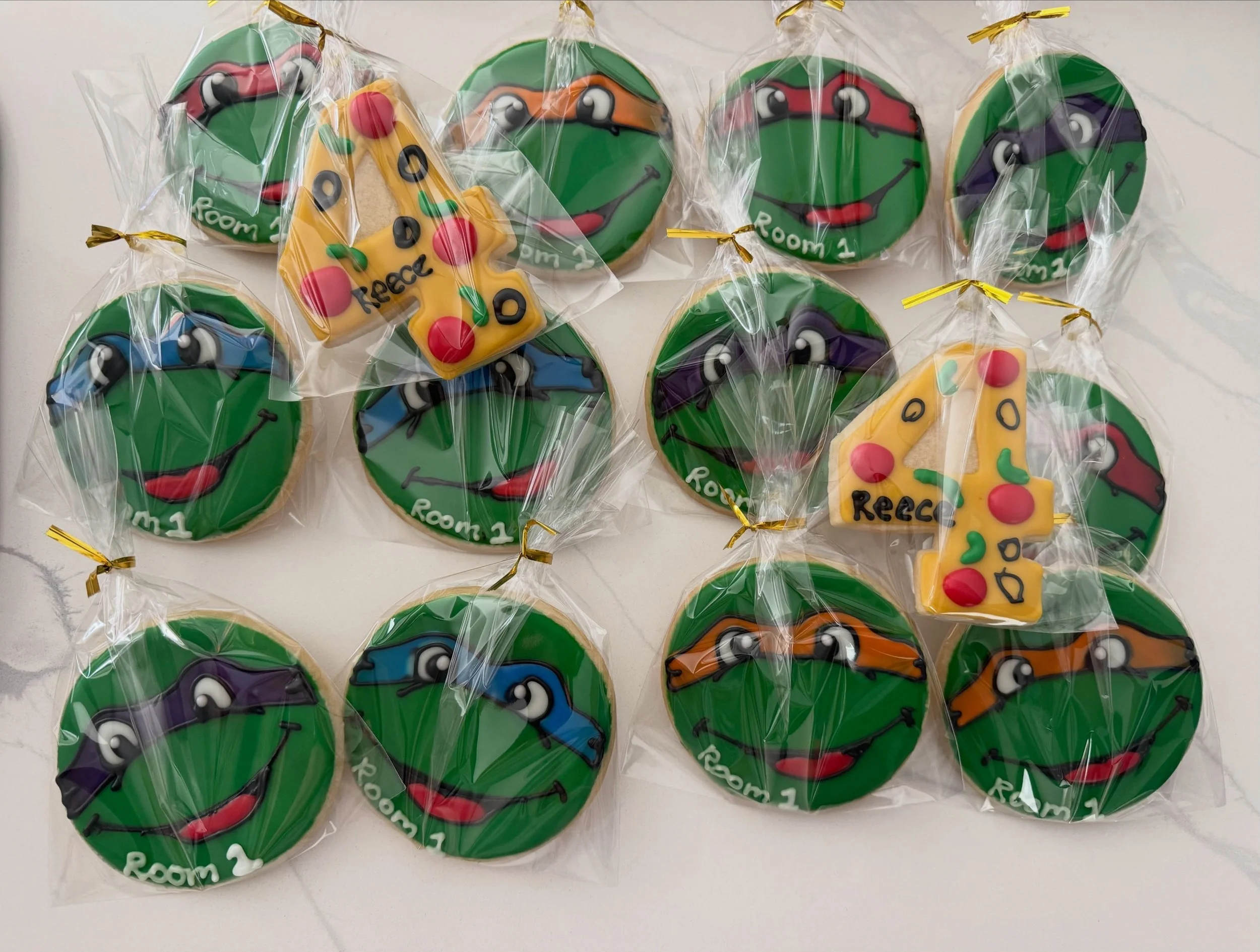Reece&rsquo;s TMNT 4th birthday treats 🐢 🍕 
.
.
.
.
.
#sugarcookies #tmnt #teenagemutantninjaturtles #sugarcookiesofinstagram #cookies