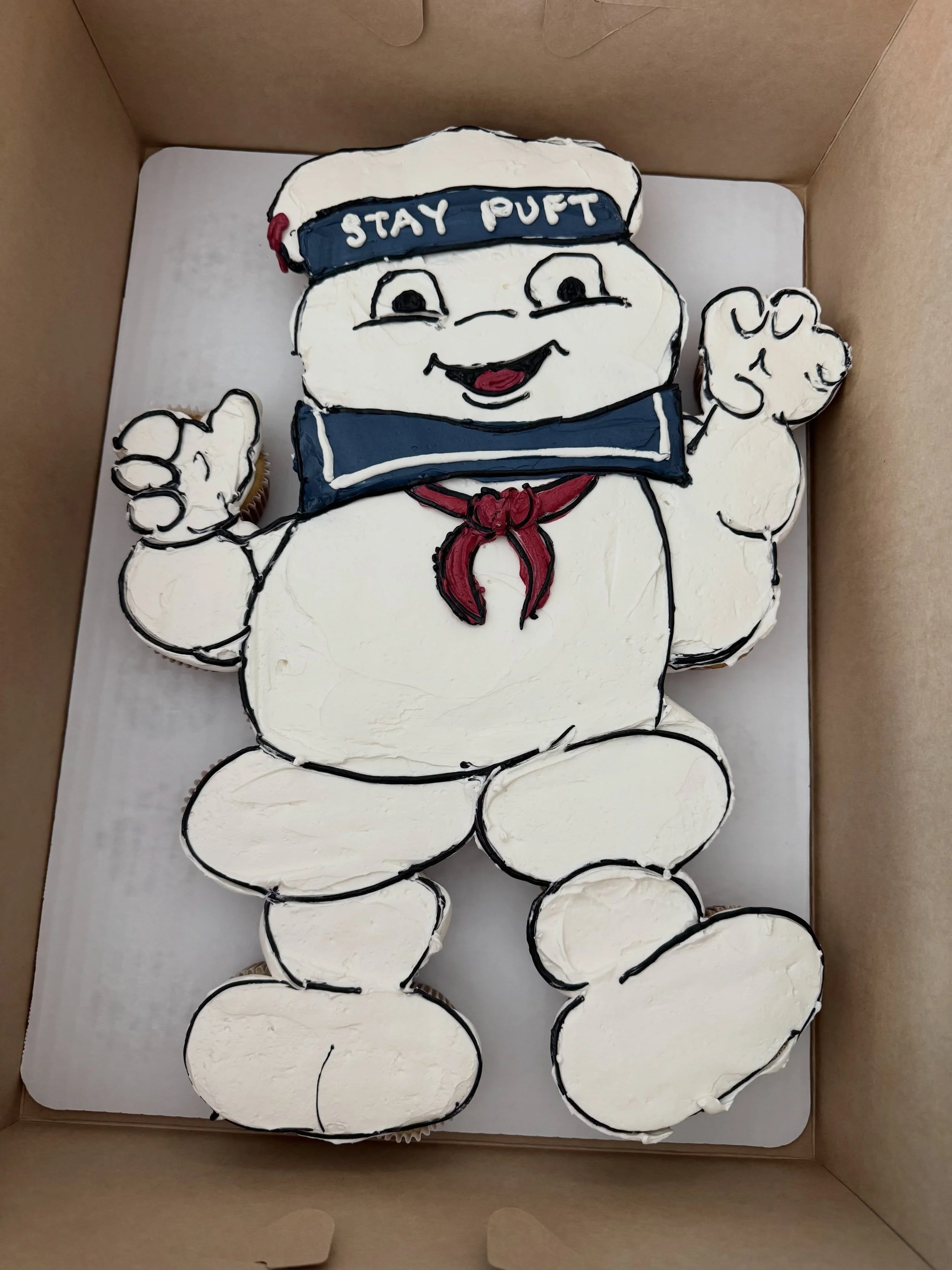 Stay Puft Marshmallow Man pull apart cupcake cake
.
.
.
.
.
#staypuft #ghostbusters #cupcakes #pullapartcupcakes #buttercream