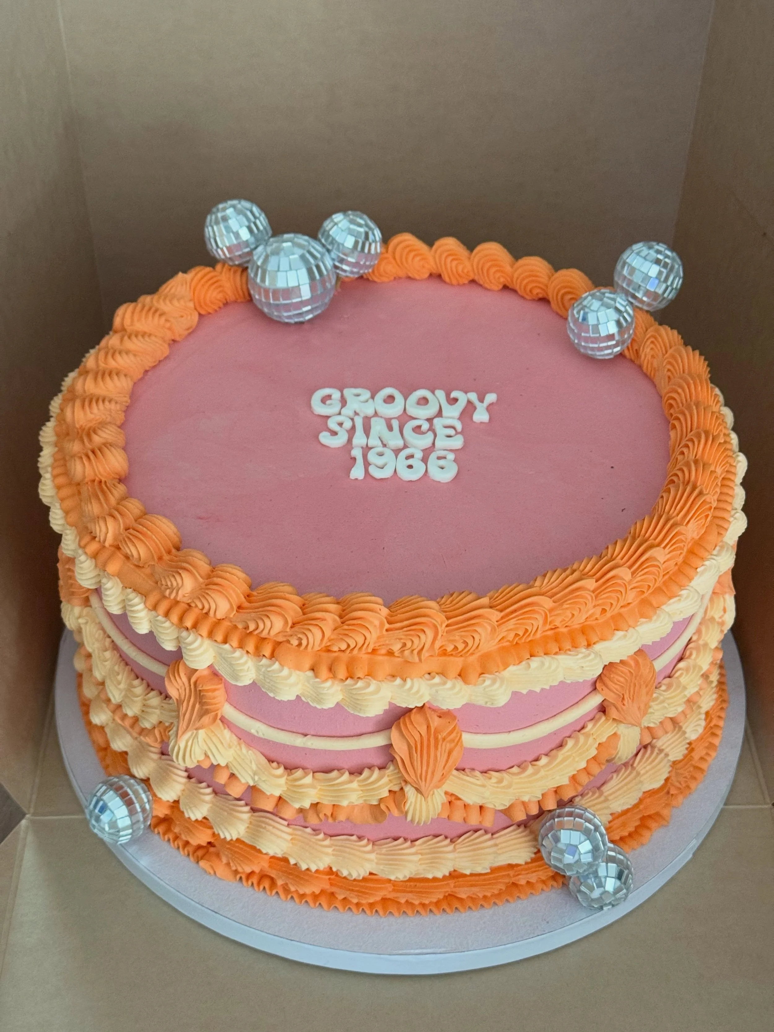 Groovy Since 1966
.
.
.
.
.
#groovy #cake #buttercream #lambeth #discoball