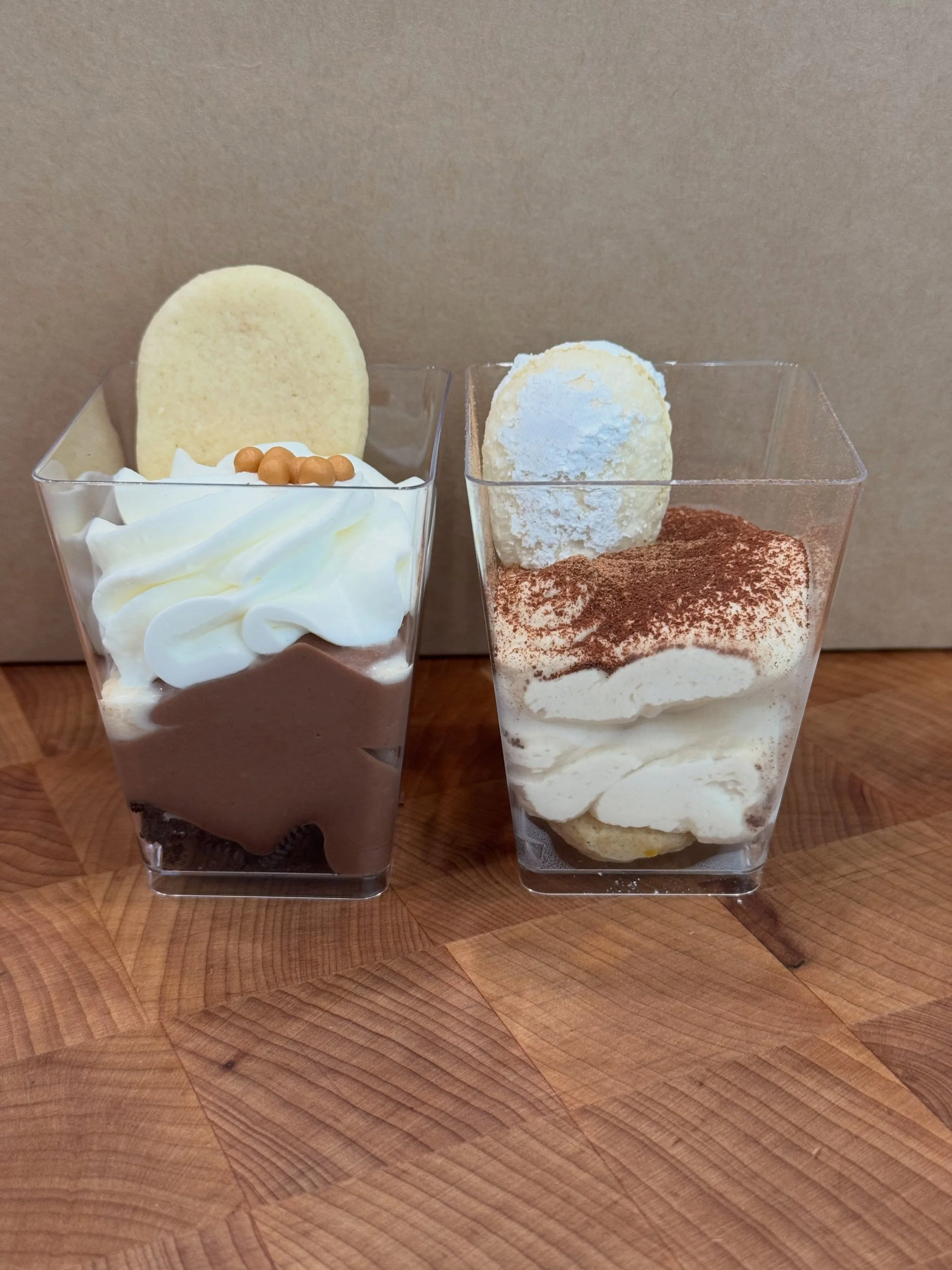 Erin&rsquo;s desserts for her Nauti Birthday ⚓️ Oreo Chocolate Pudding and Tiramisu
.
.
.
.
.
#dessert #tiramisu #birthday #chocolatepudding #oreo