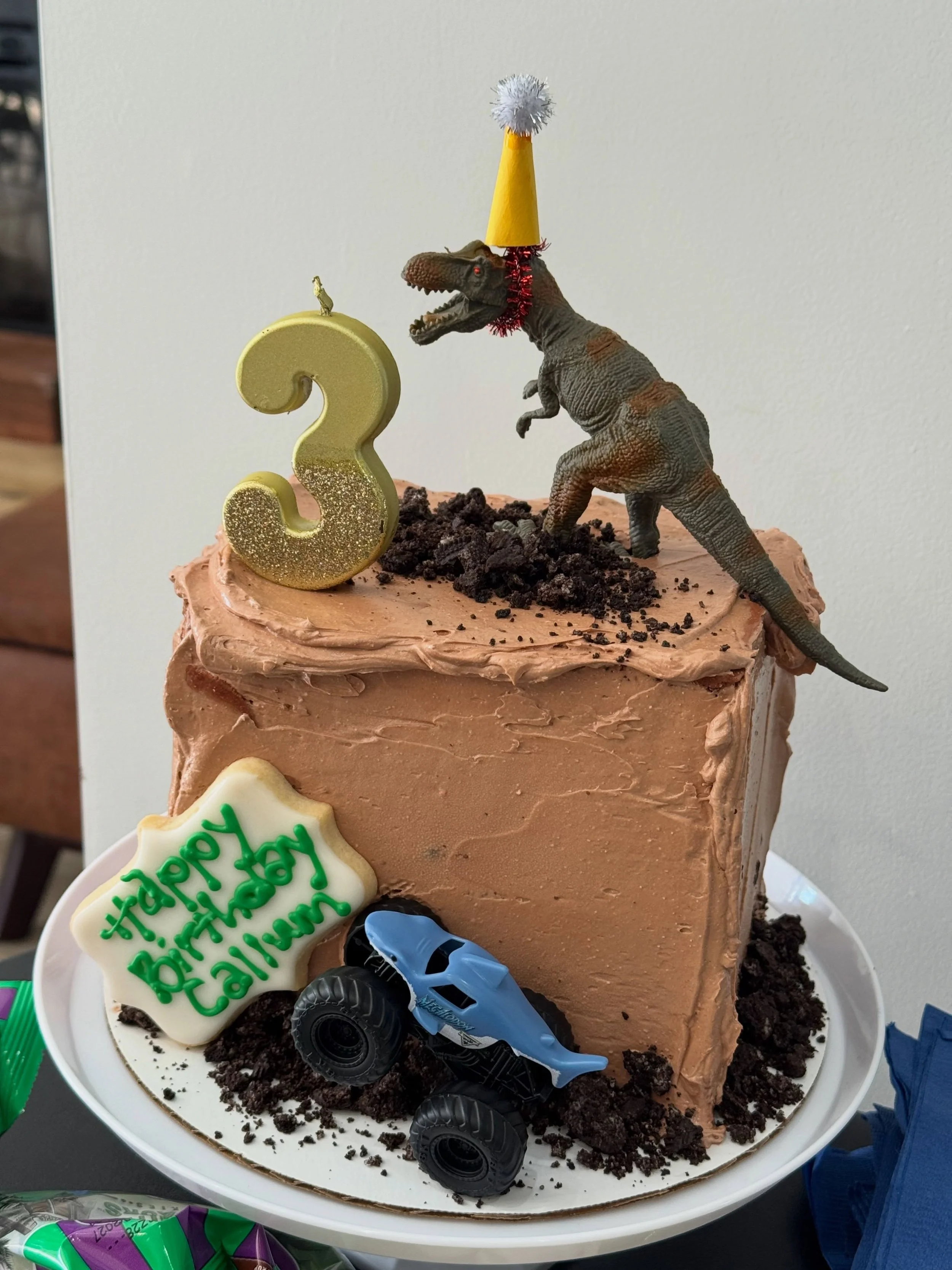Callum&rsquo;s 3rd Birthday was Roarsome!
.
.
.
.
.
#happybirthday #3 #chocolate #cake #buttercream