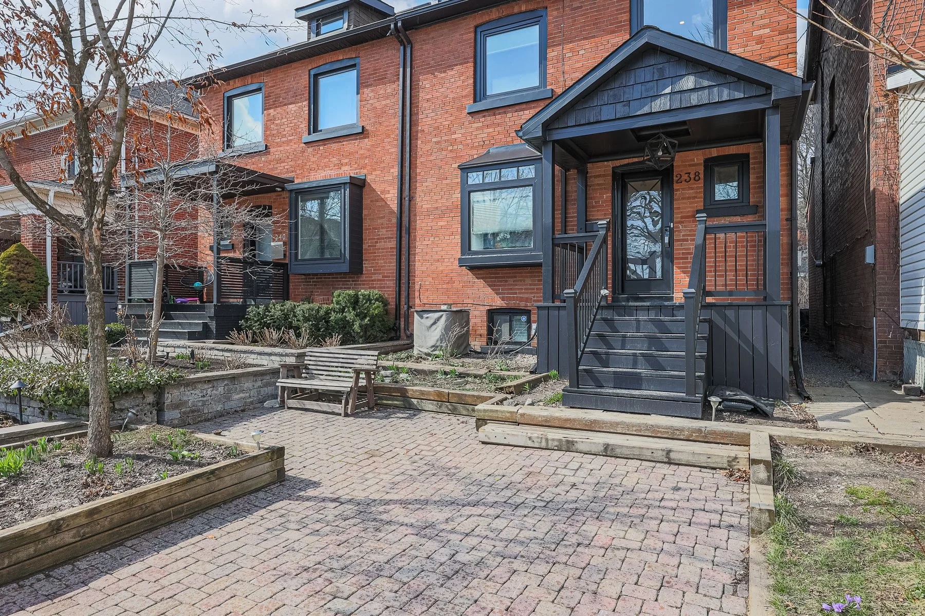 238 Roselawn Ave MLS-4.jpg