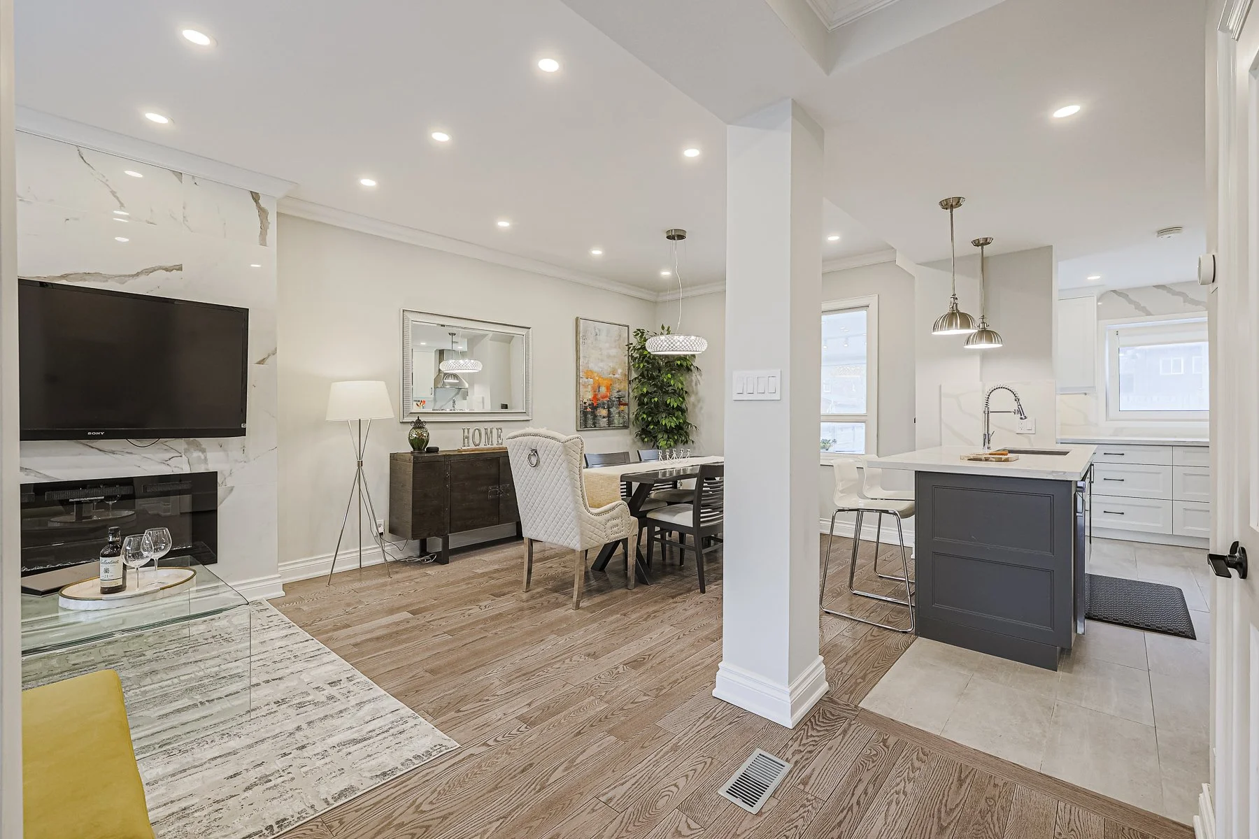 238 Roselawn Ave MLS-17.jpg