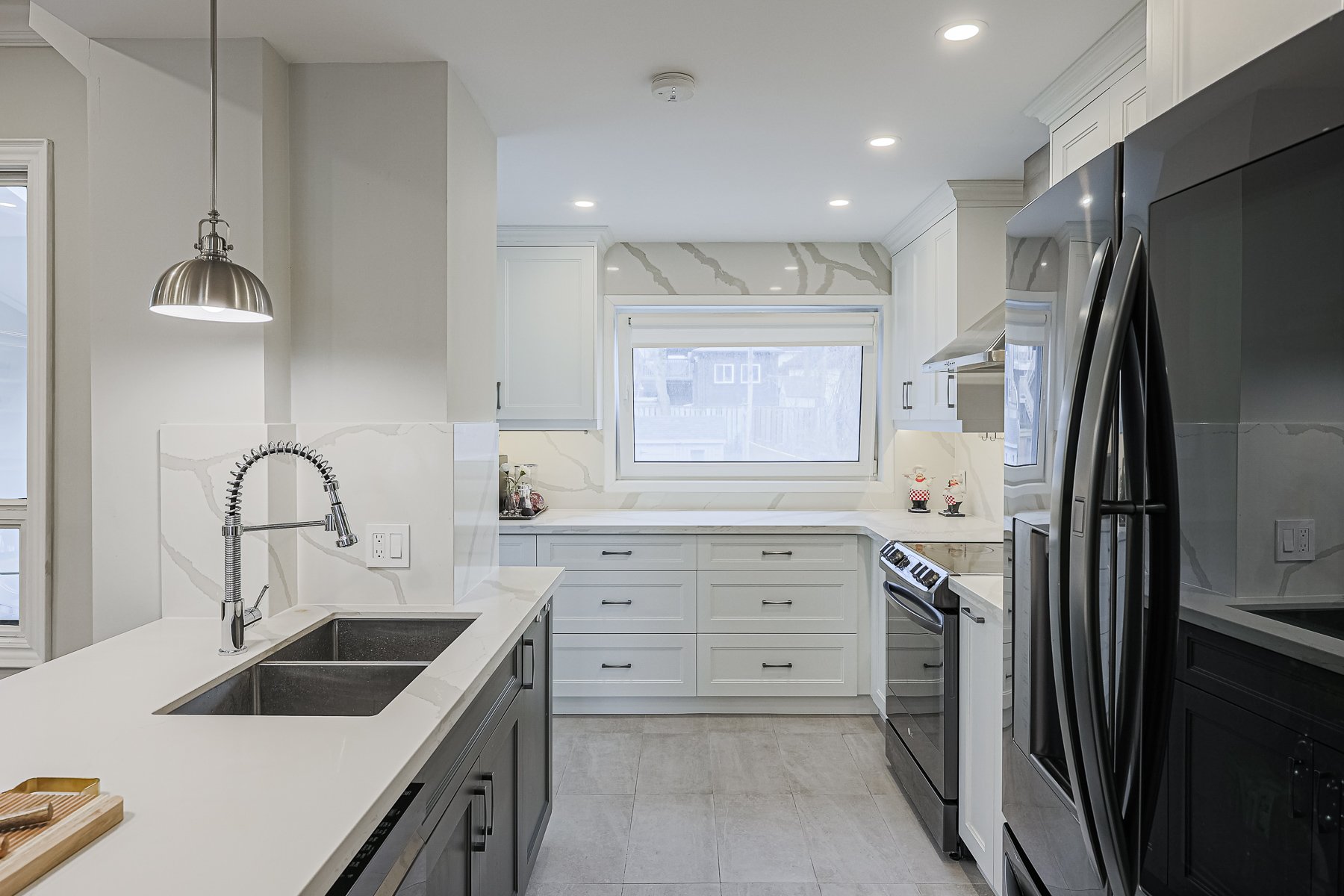 238 Roselawn Ave MLS-32.jpg