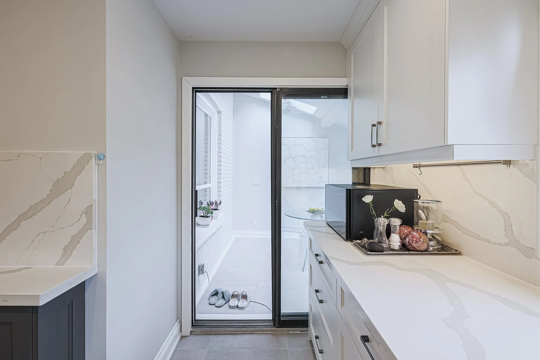 238 Roselawn Ave MLS-36.jpg