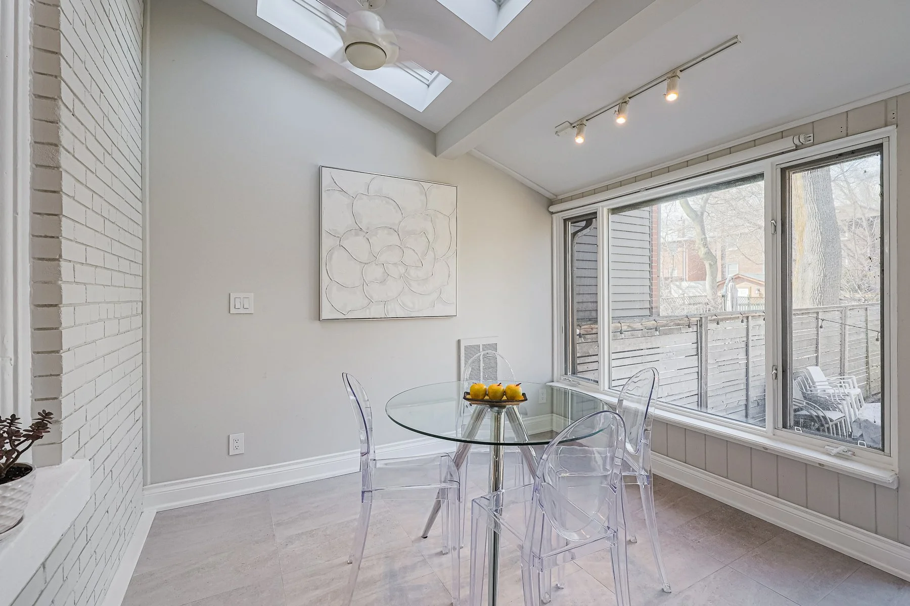 238 Roselawn Ave MLS-38.jpg