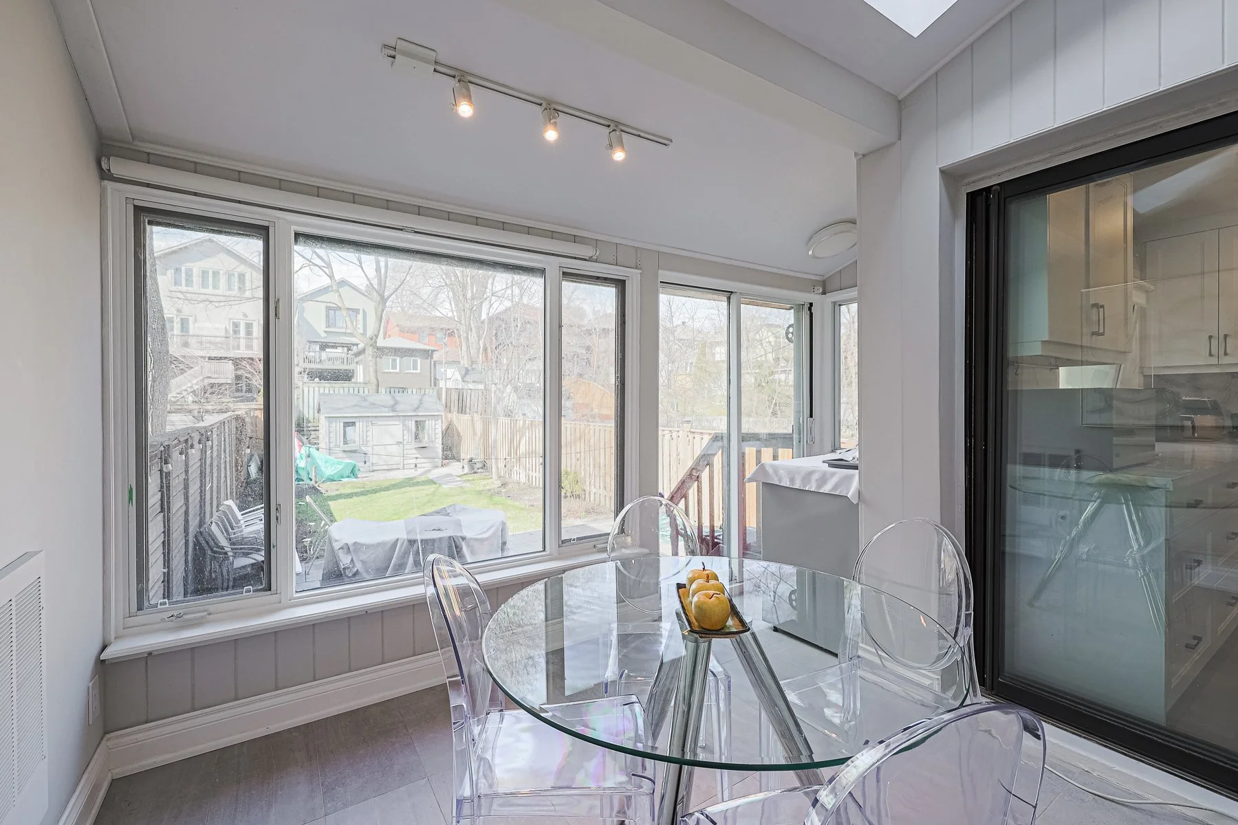 238 Roselawn Ave MLS-40.jpg