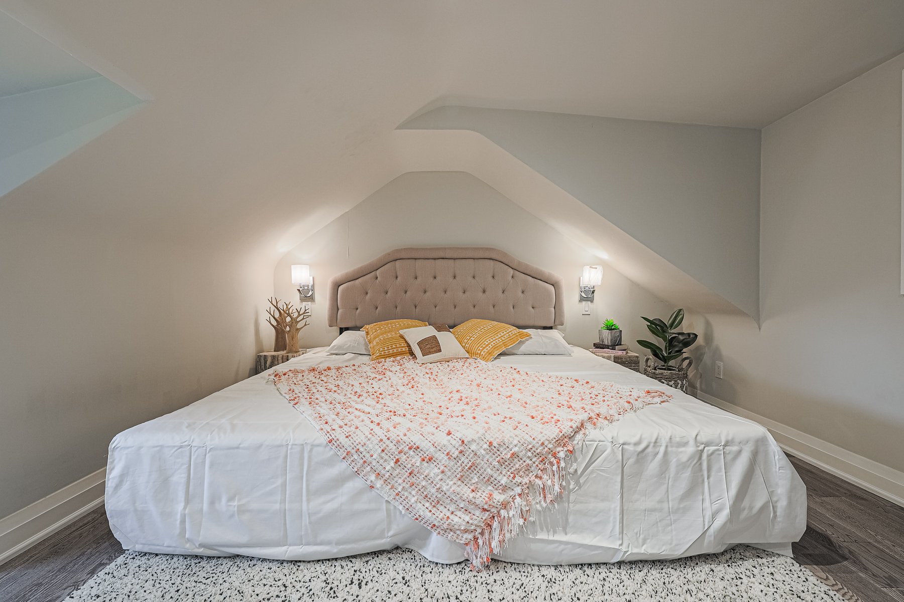 238 Roselawn Ave MLS-60.jpg