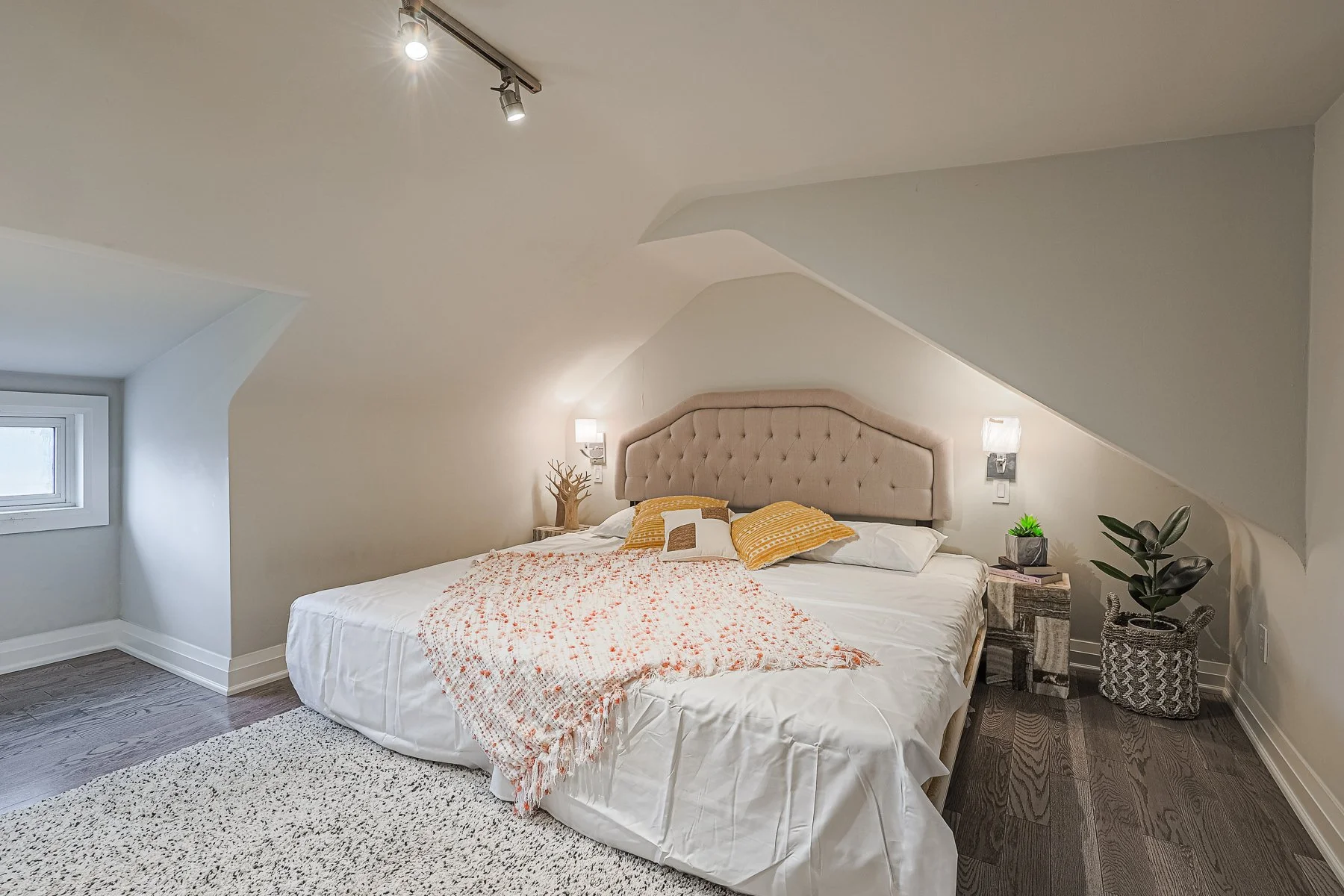 238 Roselawn Ave MLS-63.jpg