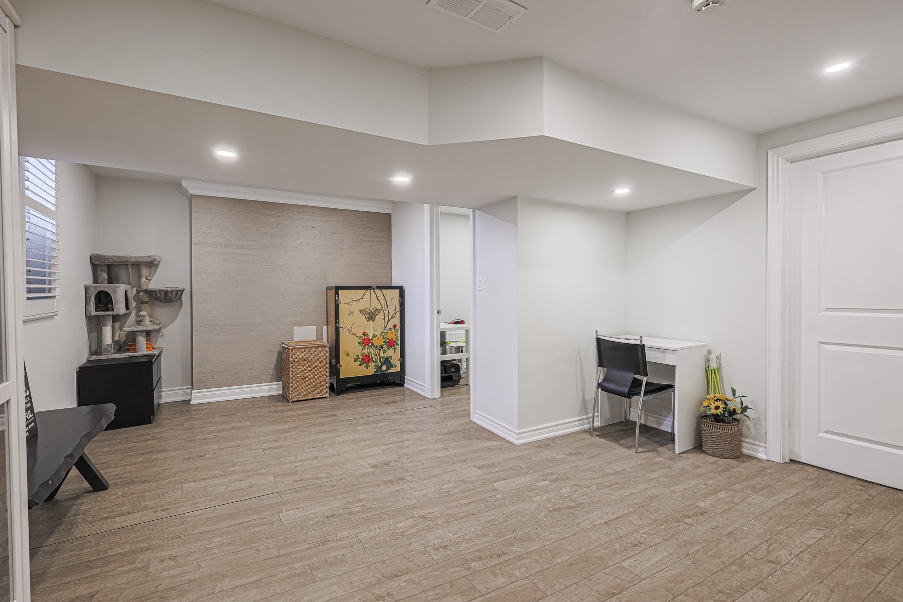 238 Roselawn Ave MLS-71.jpg