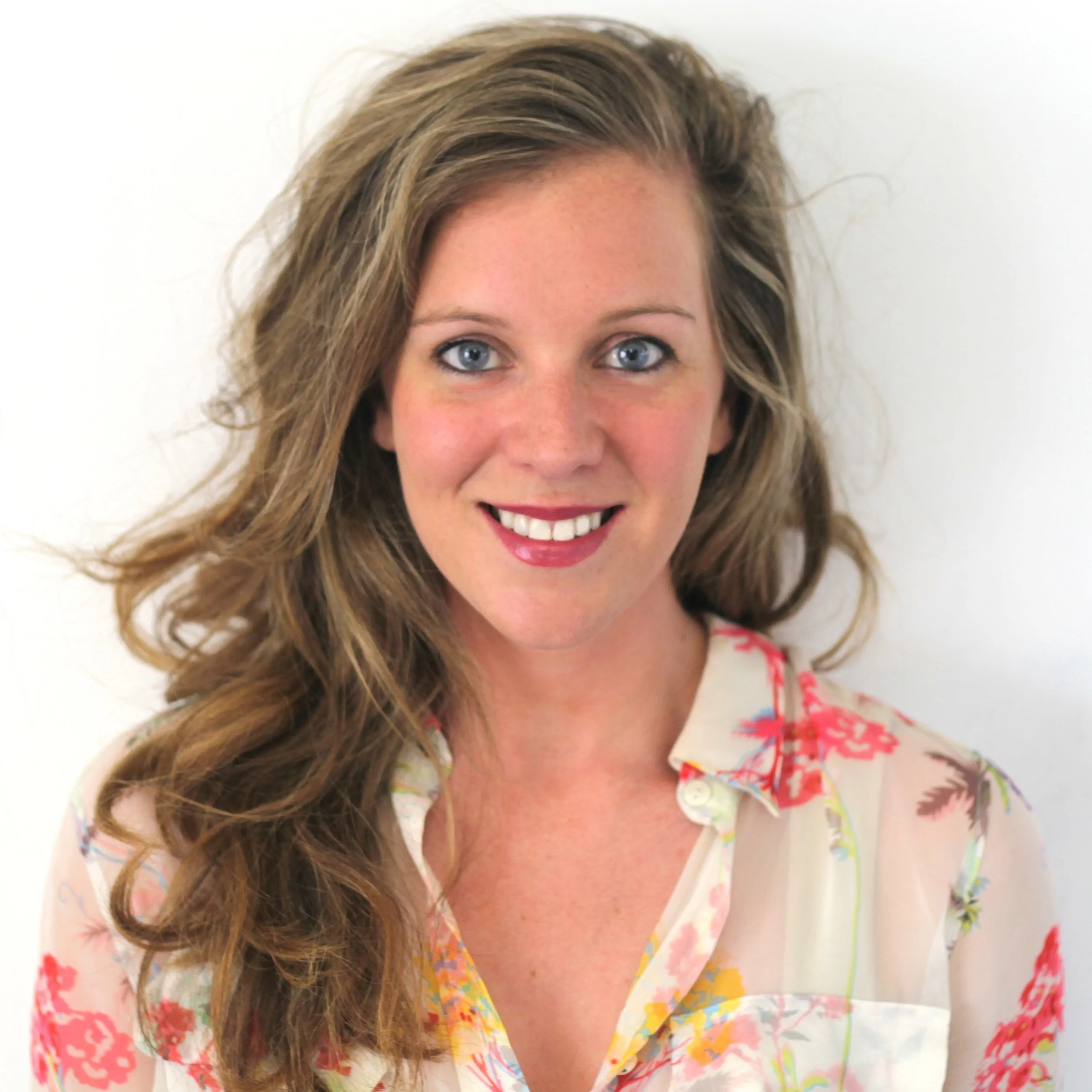 Lucy Stonehill, Founder, BridgeU Lucy grew up in the UK and the USA, and graduated Magna Cum Laude from Dartmouth College, where she studied Literature and Psychology. Upon graduation, Lucy worked for law firm Dewey & LeBoeuf, before leaving to launch her first business, Stonehill Educational Consultants, an educational consulting firm tailored to the unique needs of international students and schools. In 2013, Lucy founded BridgeU to focus on the next challenge - fixing the broken transition between secondary and higher education. Lucy has been labelled an ‘Entrepreneur Role Model’ by the European Commission, and won Techpreneur of the Year in a 2015 at a ceremony hosted at the House of Commons celebrating leading female entrepreneurs.