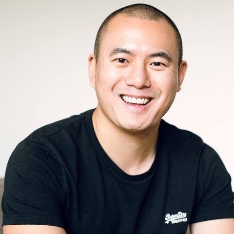 Simon Alexander Ong, Life & Executive Coach, Business Strategist Everything that Simon Alexander Ong does is built around inspiring people to see their world differently and igniting their imagination of what’s truly possible so that they can lead meaningful, purposeful and extraordinary lives and businesses. He shares his insights at events that have included those organised by Google, O2, Virgin, Salesforce, 10 Downing Street, Enterprise Nation and Microsoft. His views, from his work as a life coach and business strategist, has also seen him featured in publications such as The FT, Forbes and Harvard Business Review. He has also been interviewed on BBC, LBC Radio and Barclays UK