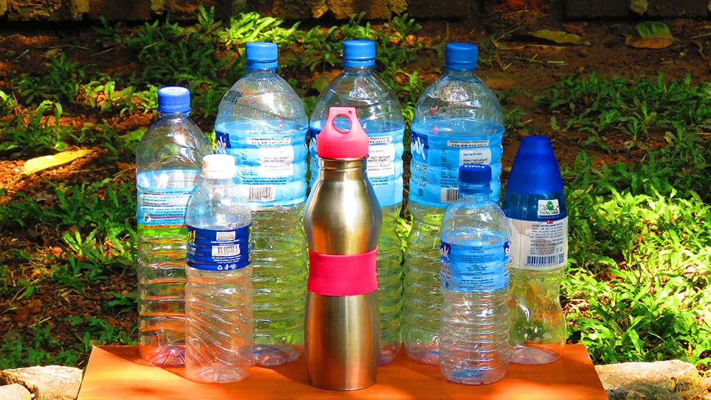 Cover-your-plastic-footprint-on-tour.jpg