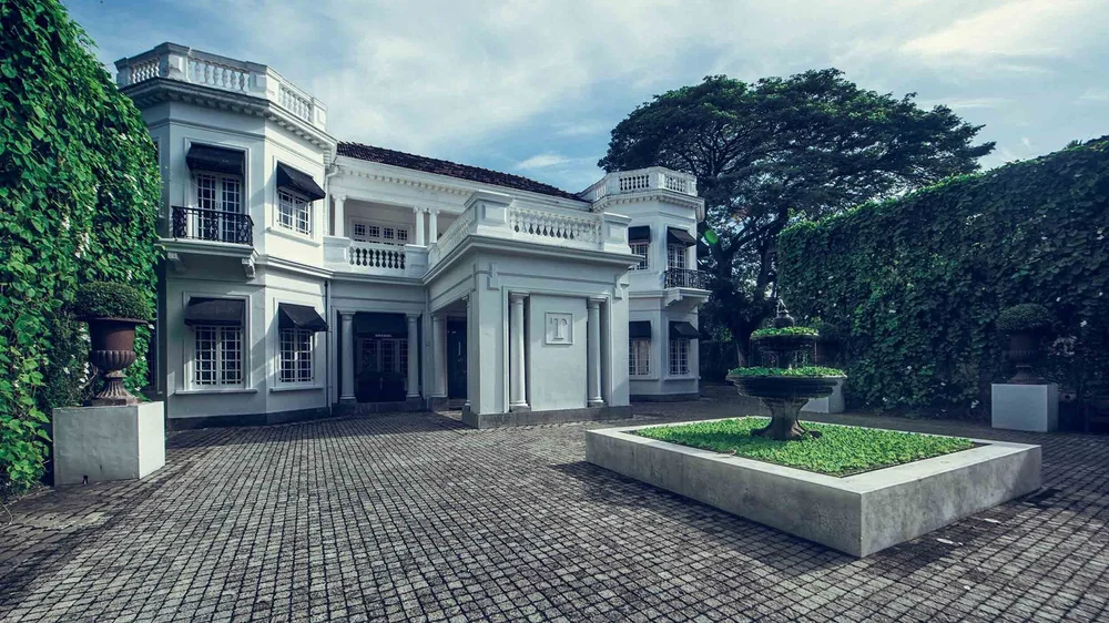 Old Buildings to Amazing Hotels In Sri Lanka | Ayu in the Wild