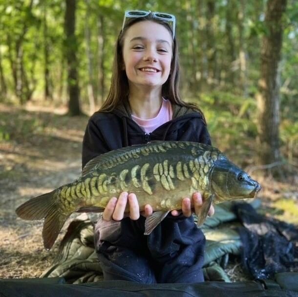 Some impressive catches by @jaymorris80's daughter including one of the mirror carp that we put in when we topped up the stock in the lakes in February!

Between the two of them they caught 25 fish over the week using mostly boilie and a bit of parti