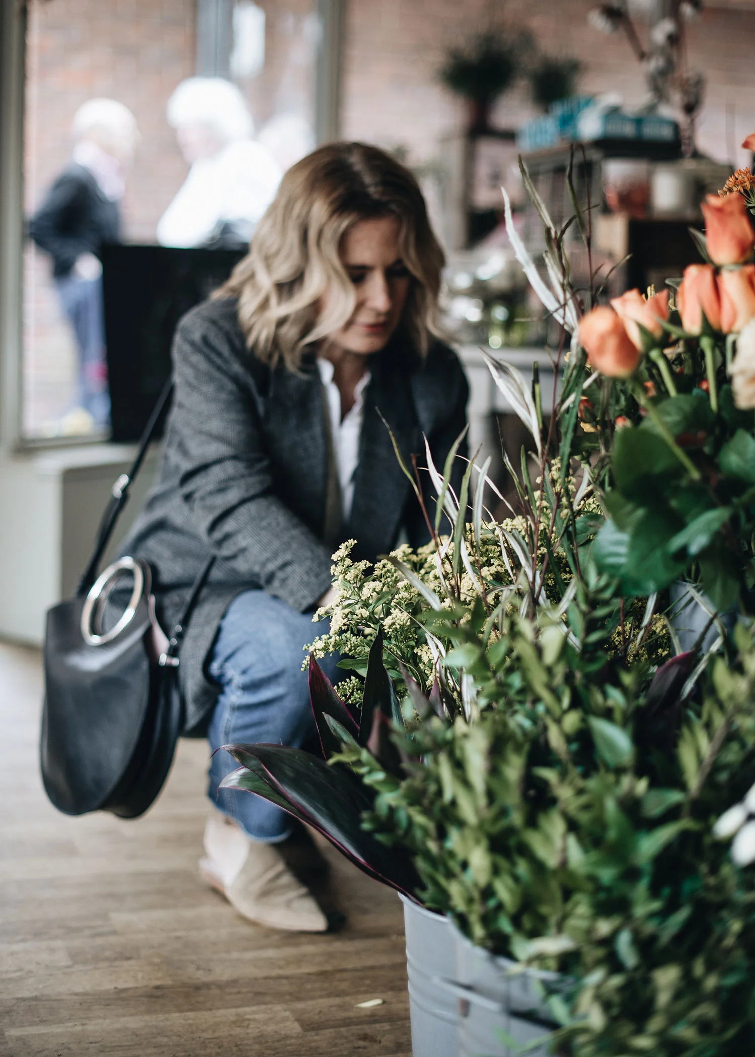 5-choosing-flowers-and-foliage.jpg