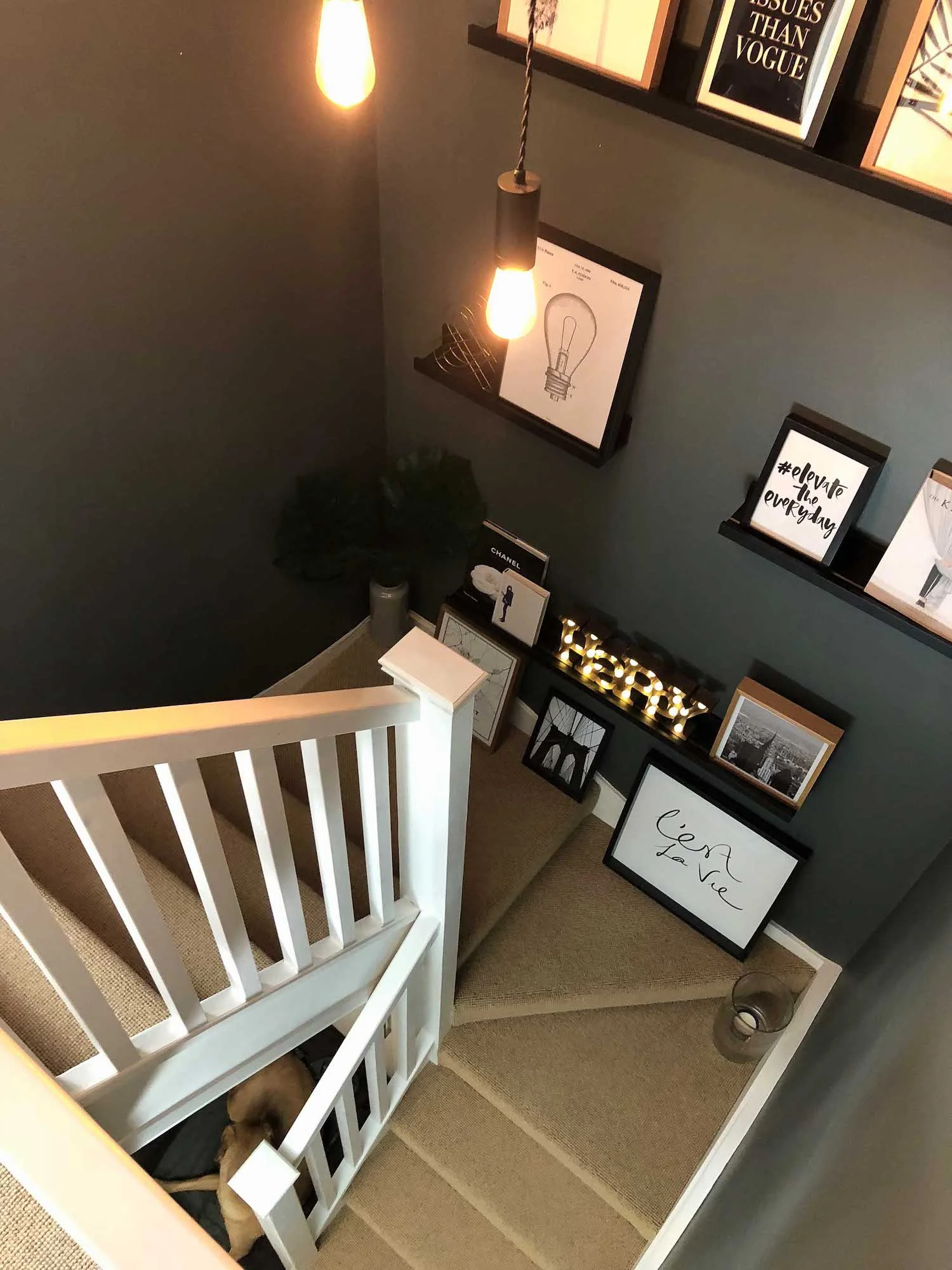 18 ariel view hallway and landing.jpg
