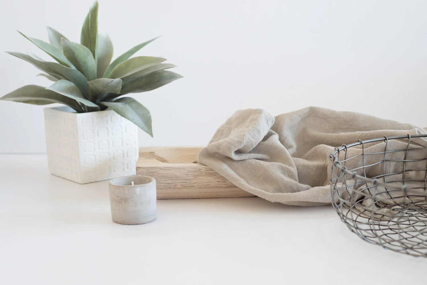 4 succulent-candle-wire-basket-throw.jpg