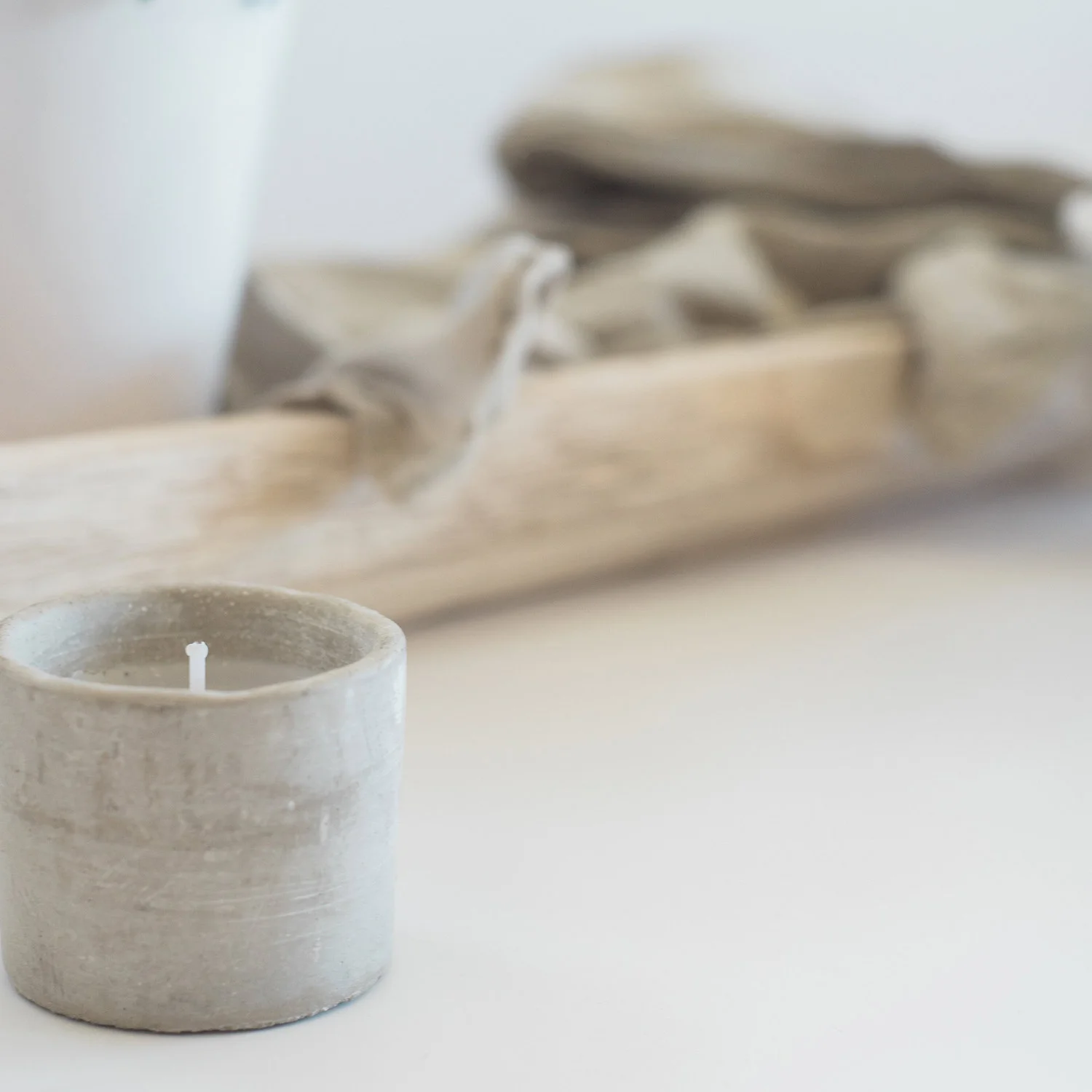 7 wood-candle-throw-close-up.jpg