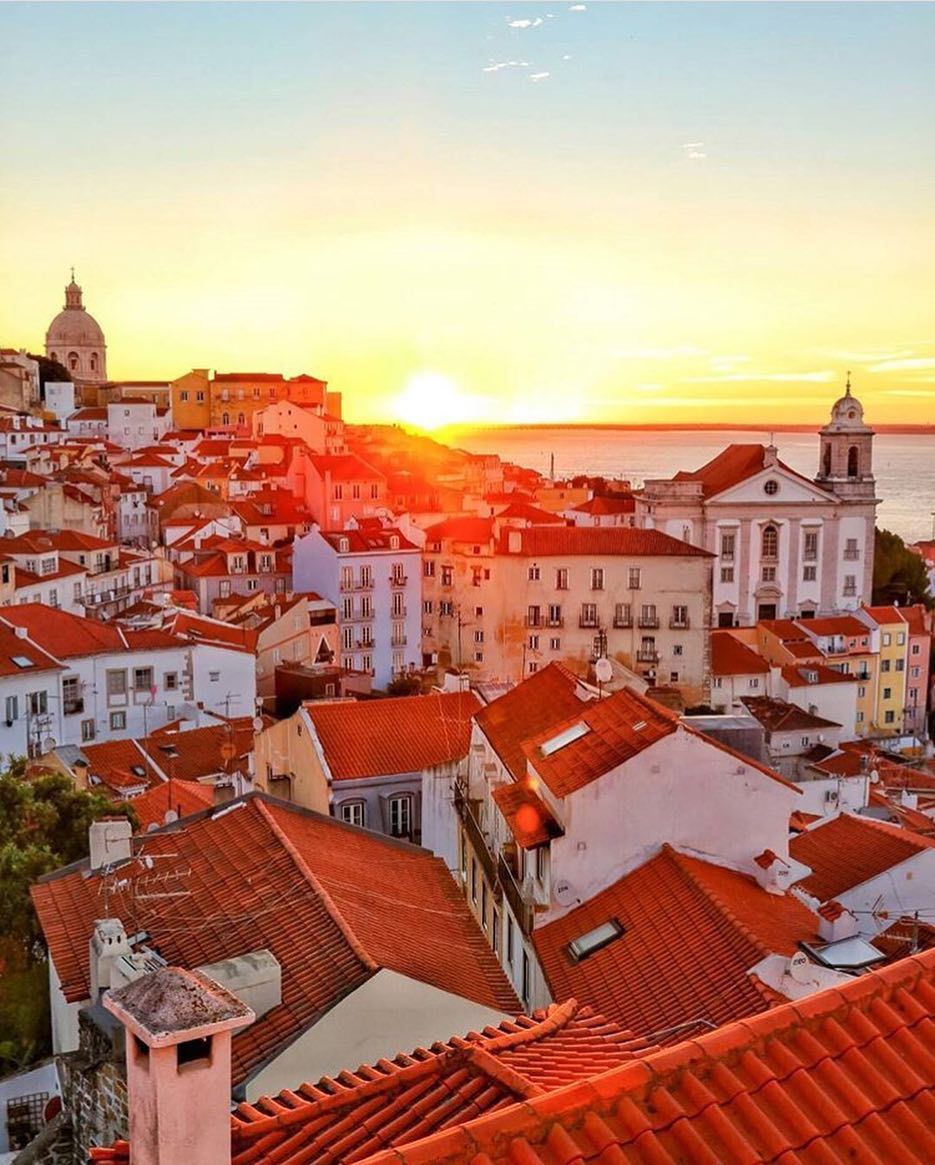 stay-in-lisbon.jpg