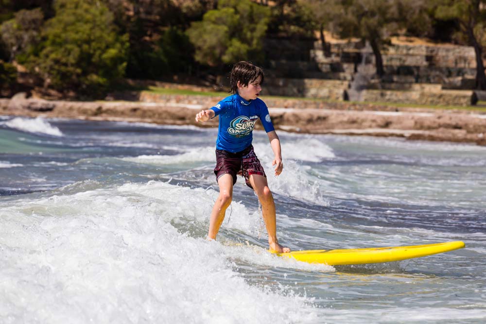 Surfing 2019-5246.jpg