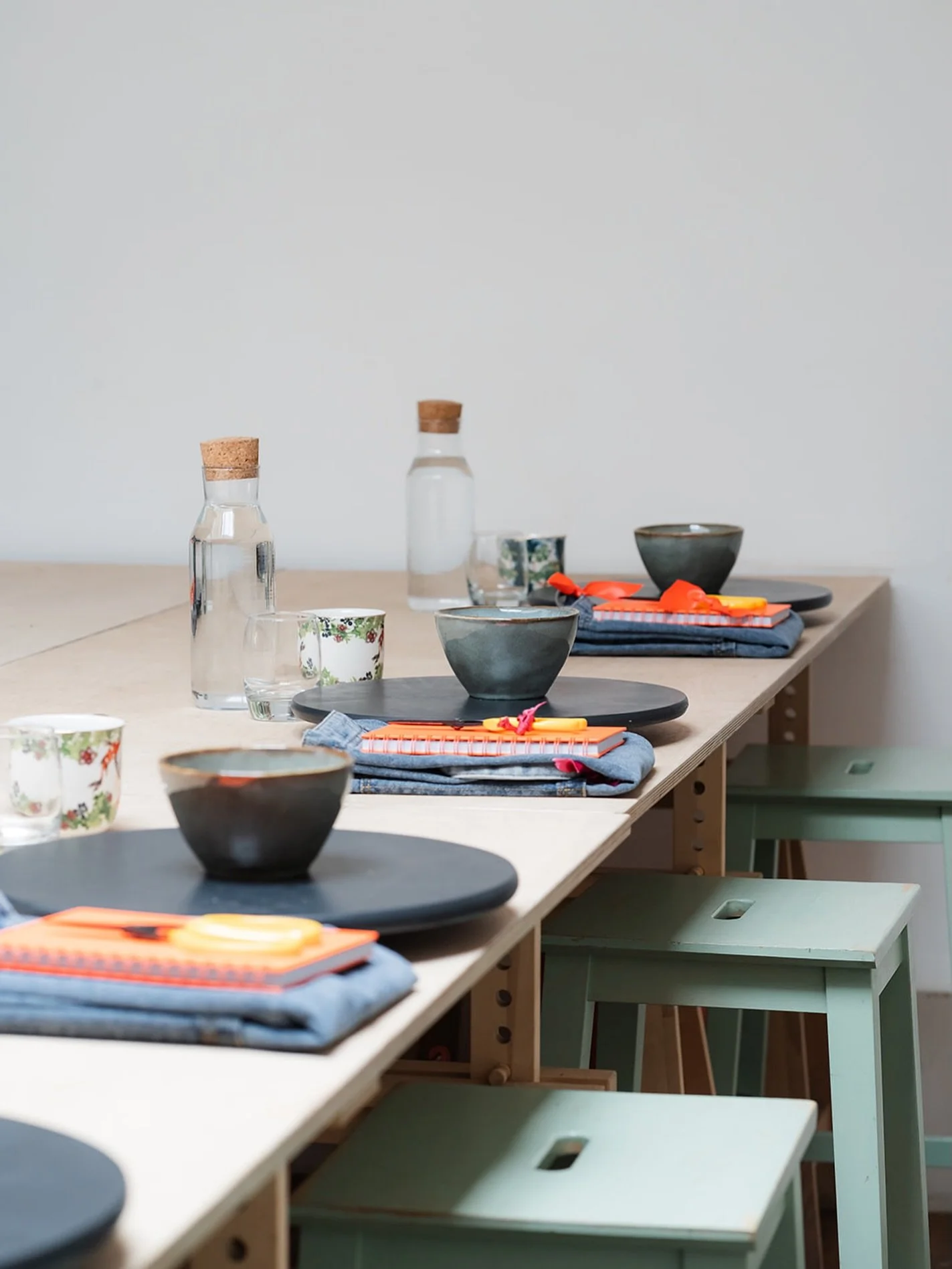 Happy Monday Lovelies!
A new month and a new group of students through the doors today as we begin our 2 Week Professional Floristry Course. It&rsquo;s always a privilege to support people at the very start of a new chapter.

Over the next two weeks 