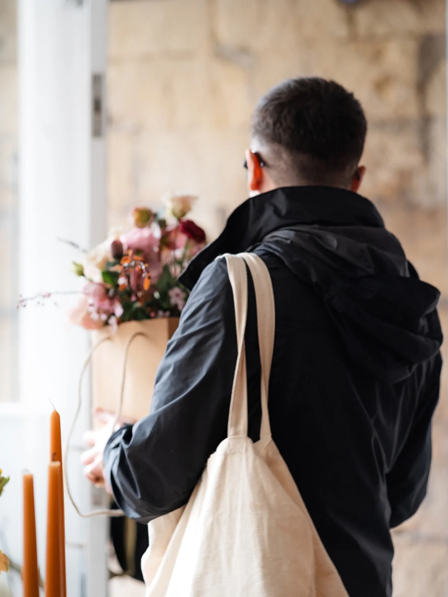 Happy Valentine&rsquo;s Day from us at The Bath Flower School.

To our students, past and present, who are right in the thick of it today&hellip; we see you. Early starts, buckets everywhere, hands moving non stop. It is one of the biggest days in a 