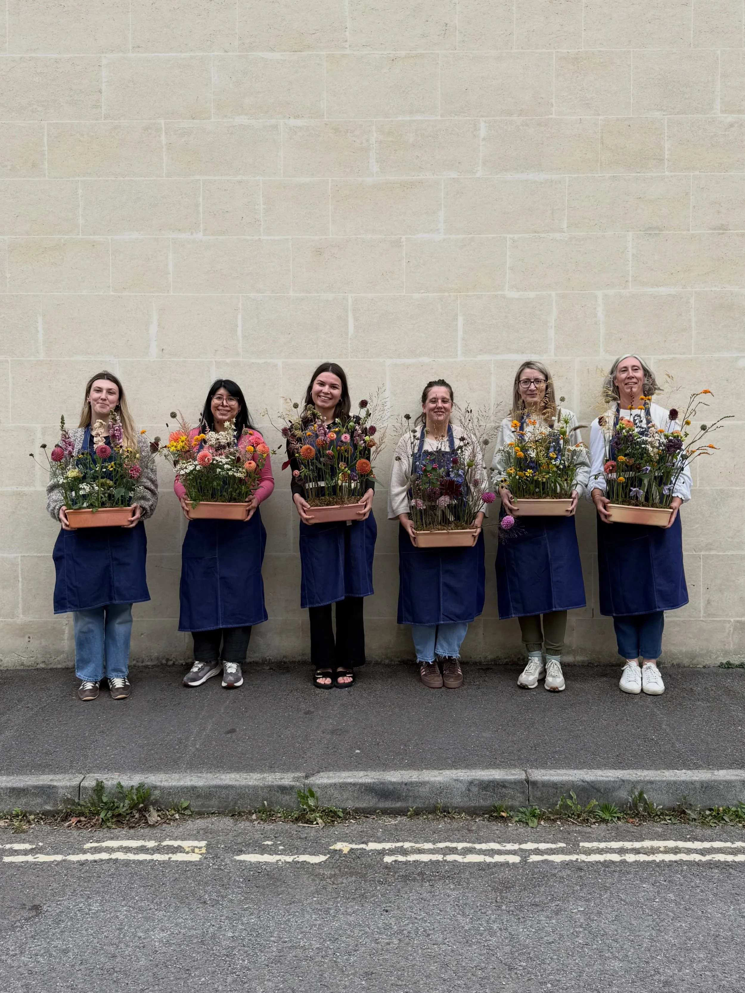 What a week we&rsquo;ve had at the flower school! 

Our Professional Floristry students have spent the past week getting to grips with the foundations: conditioning and caring for flowers, spiralled hand-tied bouquets, kokedamas, living wreaths, vase