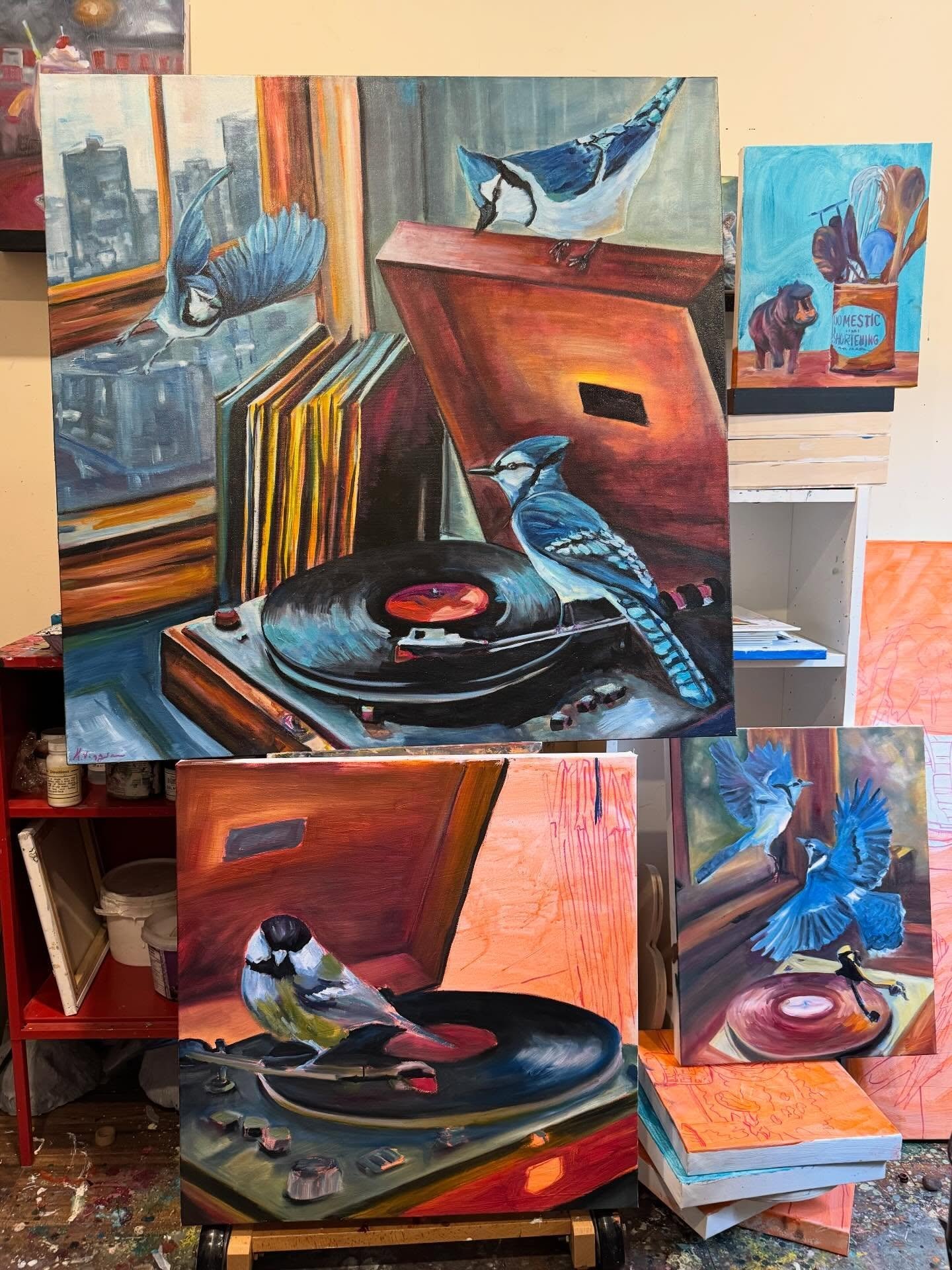 Yes!  There are more birds dancing on vinyl coming!

Earlier this week I found out that we sold out of in stock prints and then more were ordered thanks to the big show hosted by @kingstonartistevents 

I&rsquo;m absolutely loving letting my imaginat