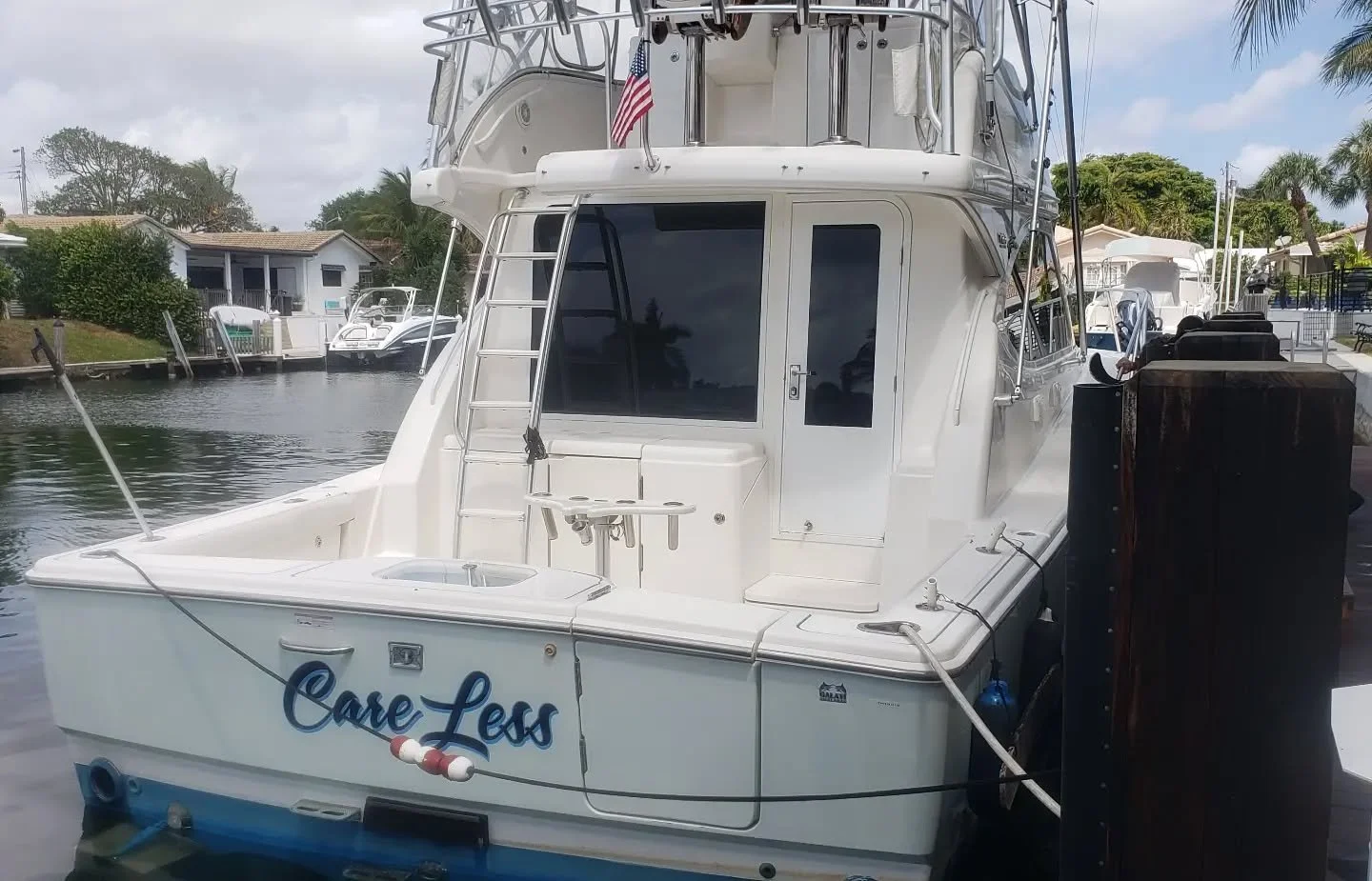 🛥39 Tiara we started servicing this week. It will be hauled out soon for new paint just in time for summer. 👌