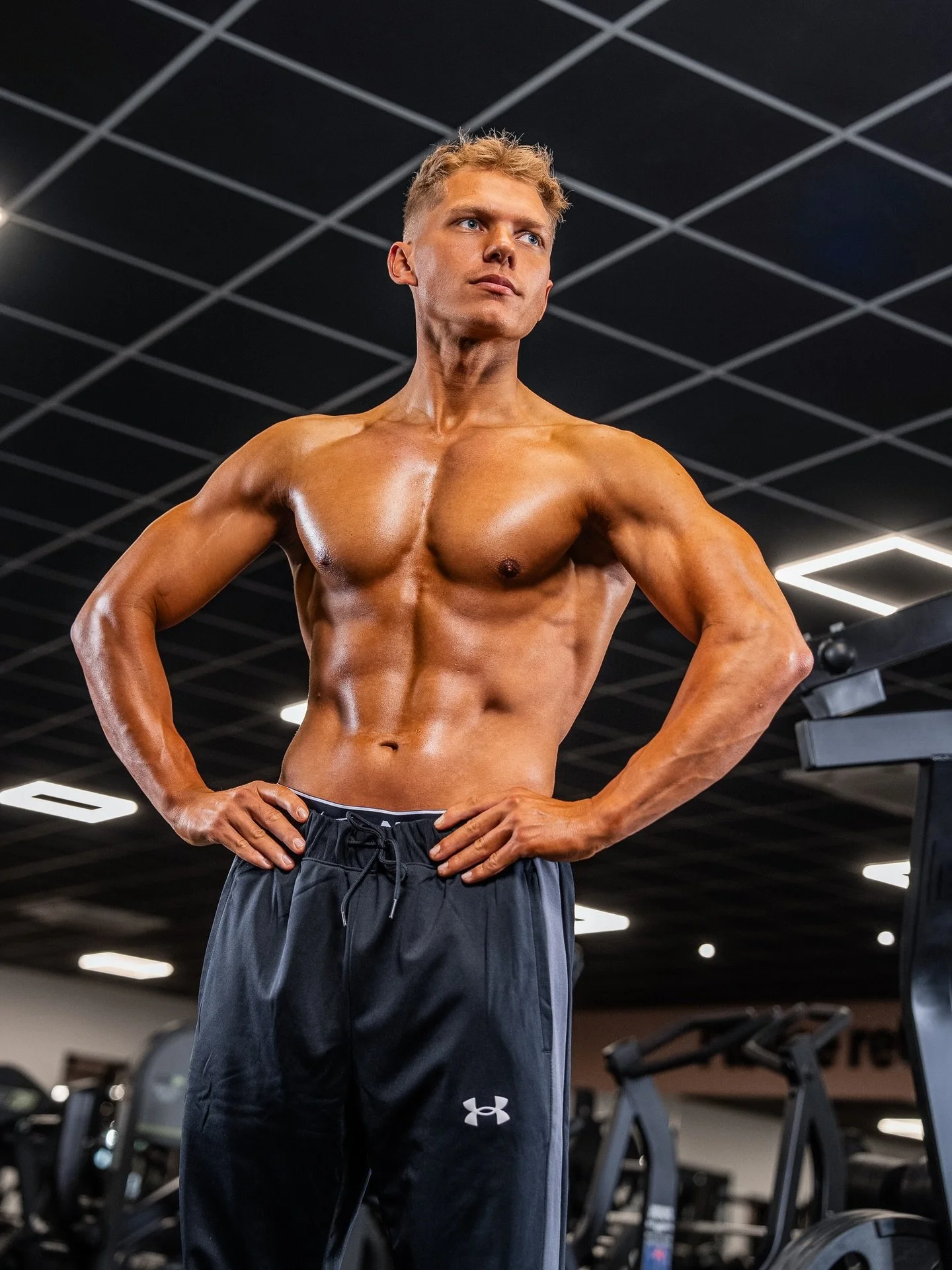 Ready to show people what your hard work really looks like?

Every rep, every early morning, every moment of discipline builds the physique you see today. My goal is to capture more than just a photo, I capture the effort, the mindset, and the transf