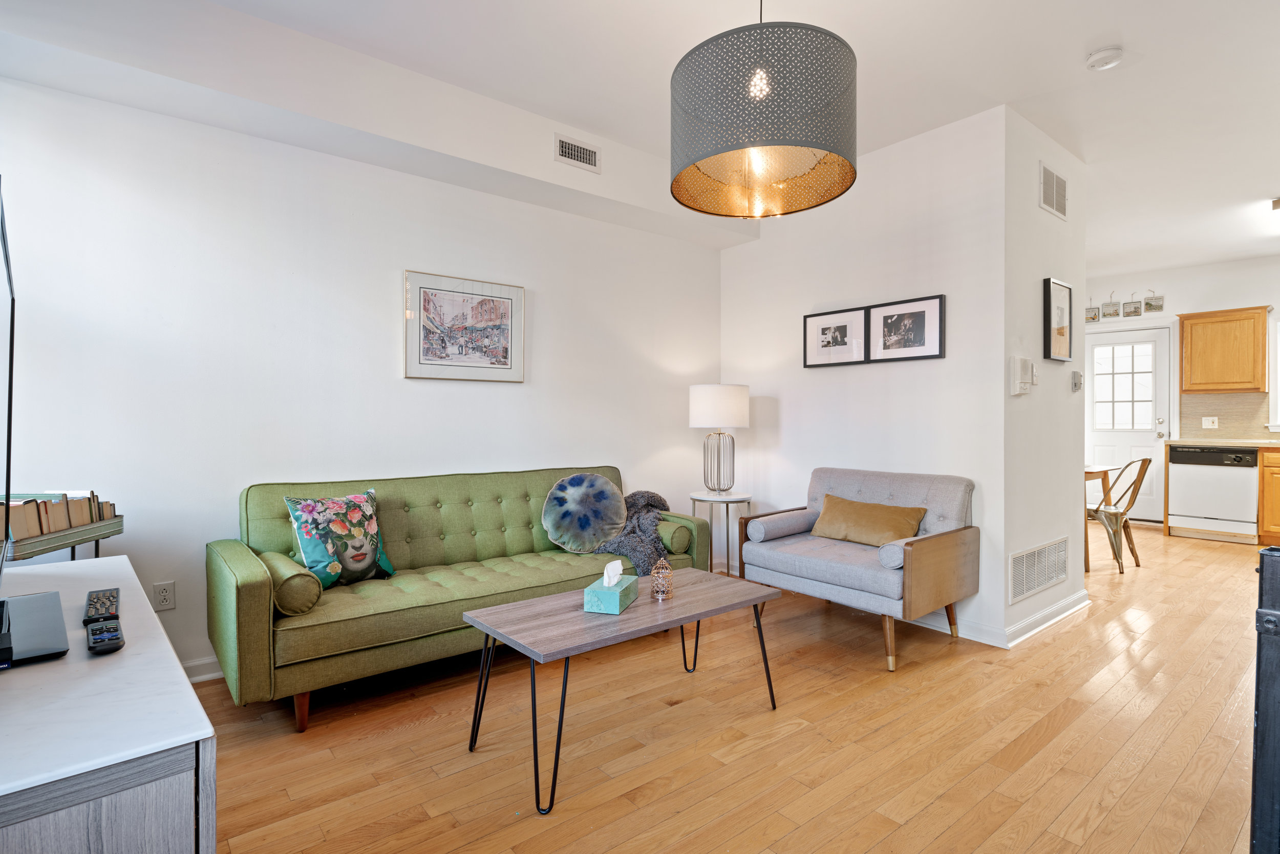 905 S 9th St-3000x2000-6.jpg