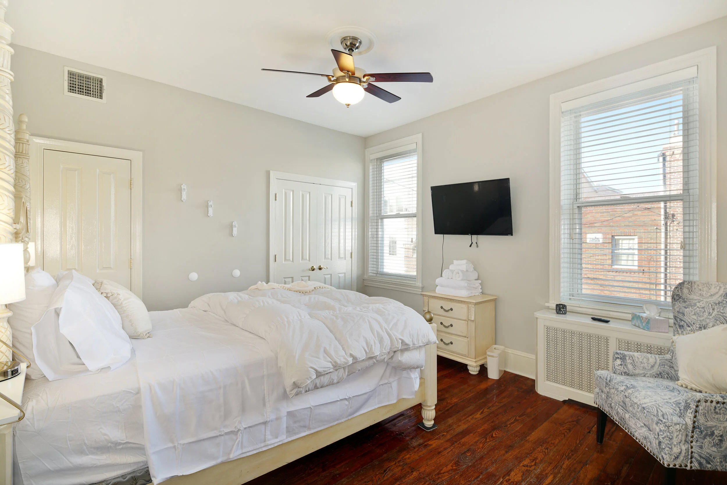 1024 Federal St-3000x2000-20.jpg