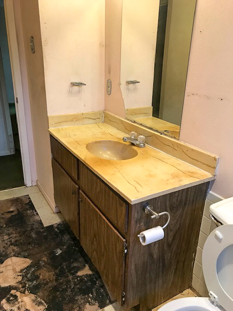 Interior Before  (18).JPG