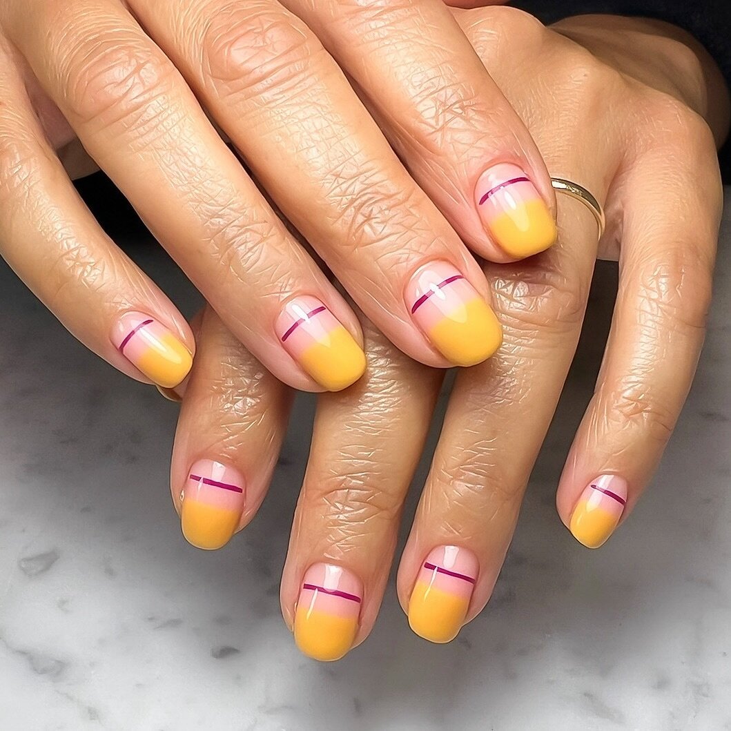 A pop of yellow for an abstract french

#nailexec20min #nailenvy #sfnailtech #sfnails #frenchmani #nailinspo #nailsofinstagram