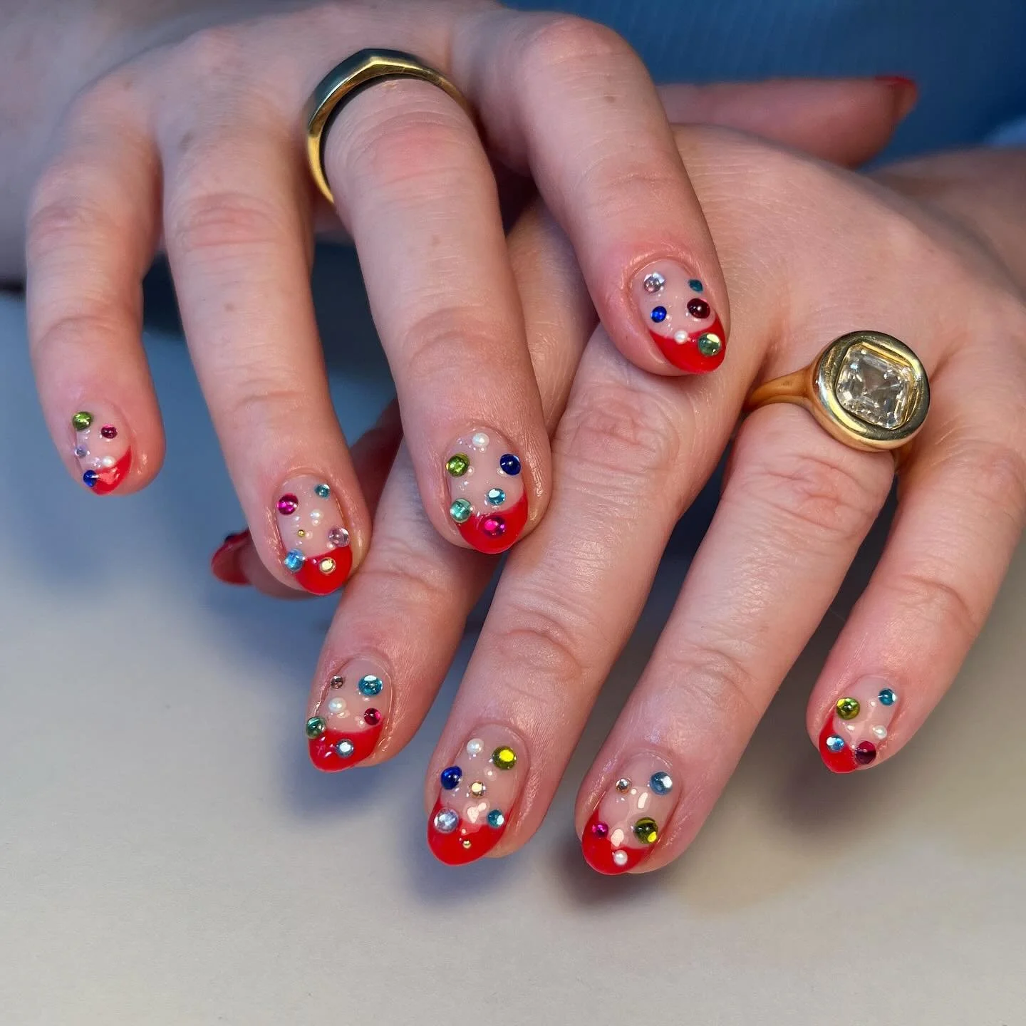 Red tips with shinies 💎❤️💎
.
.
.
.
.
#nailexec50min