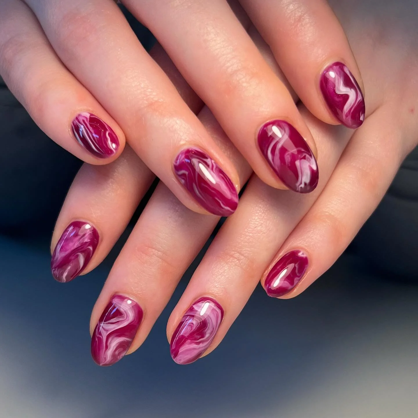 Melty raspberry 🩷❤️🩷
.
.
.
.
.
#nailexec20min #bloominggel