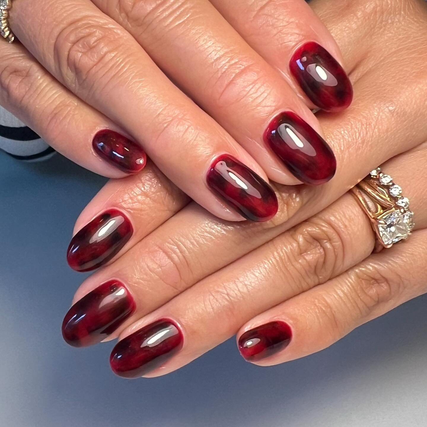 Red tortoise &hearts;️🐢&hearts;️
.
.
.
.
.
#nailexec50min #redtortoiseshellnails