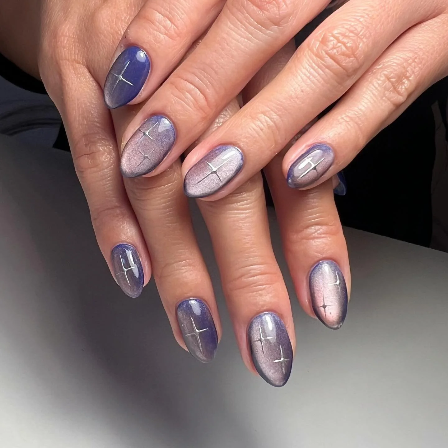 Cat eye magic ✨
.
.
.
.
.
#nailexec50min