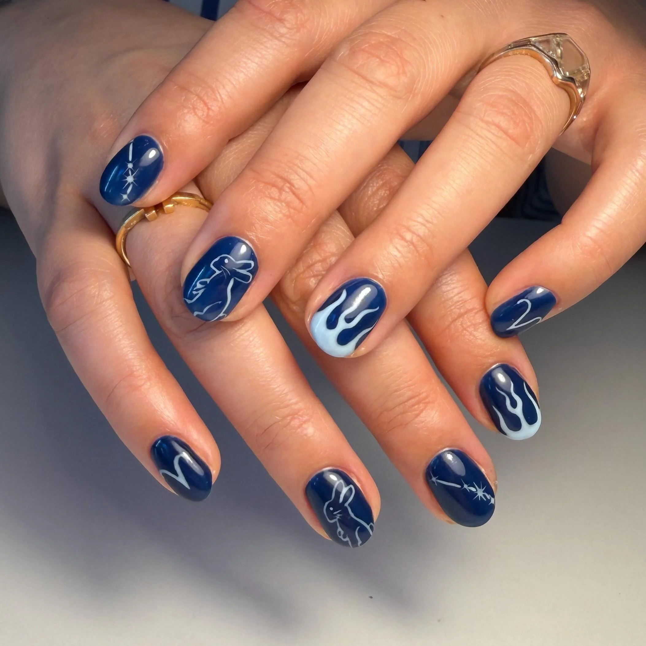 Late to post these gorgeous nails for a fellow Year of the Rabbit Aries ♈️🐇♈️
.
.
.
.
.
#nailexec50min