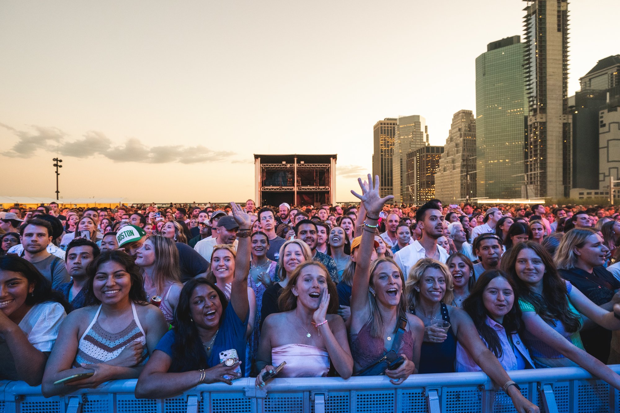 06042022 Vance Joy 206775.jpg