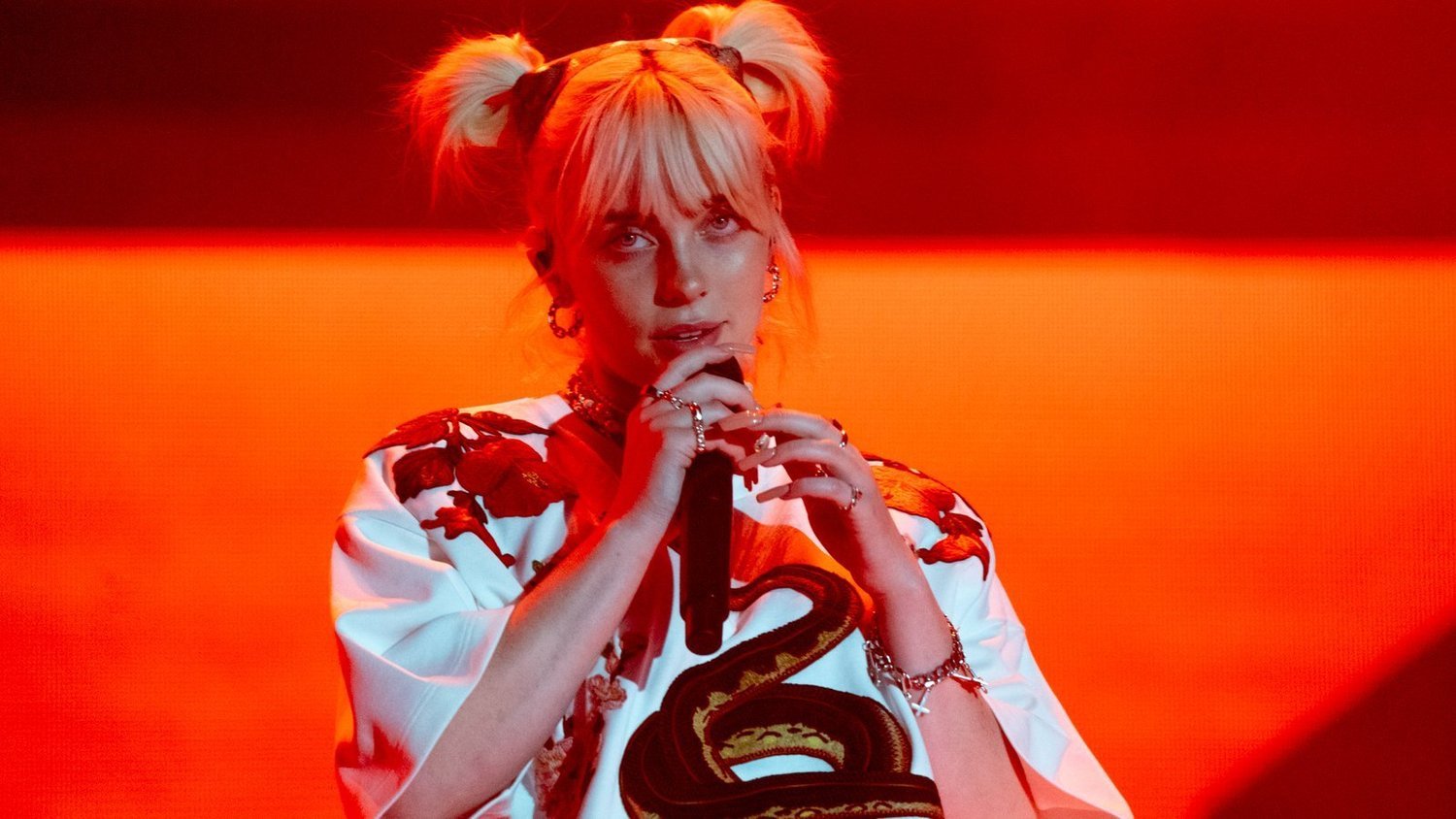 billie-eilish-global-citizen-live-climate-action.jpg__1600x900_q85_crop_subsampling-2-1.jpg