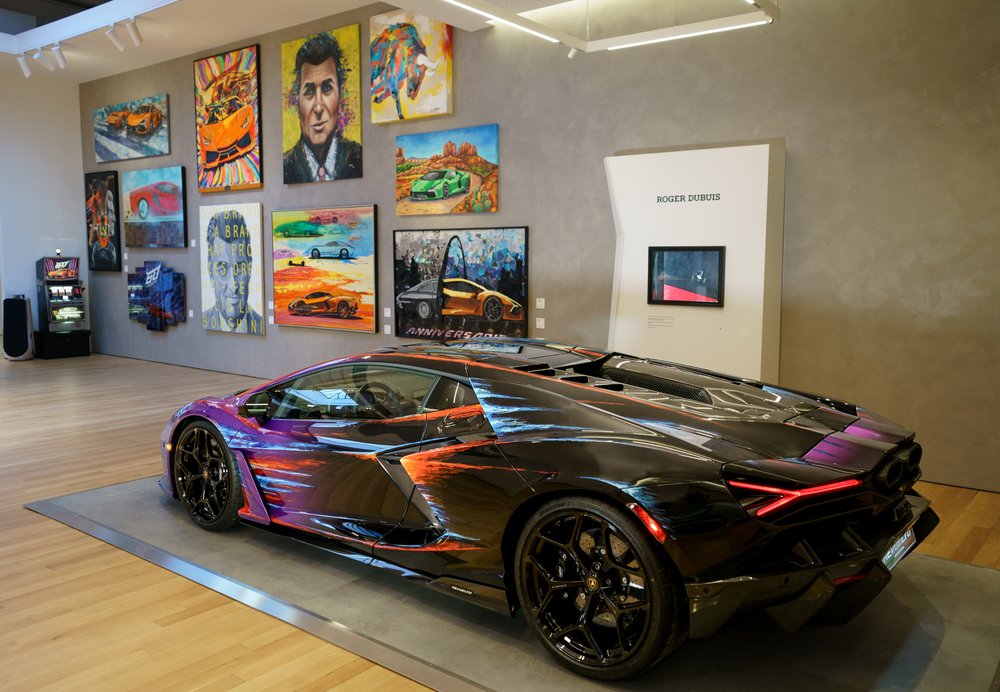 Lamborghini 60th Art Gallery 205354.jpg