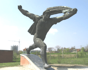Republic of Councils Monument (Rethly Akos photo )