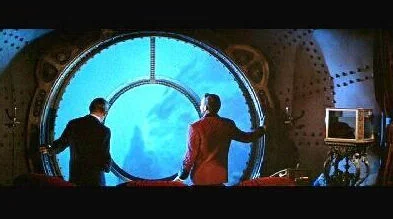 porthole2.jpg