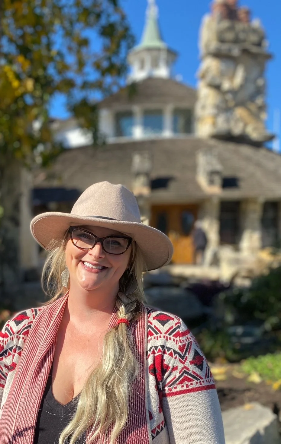 LEGENDS: Steak and Champagne Cake at The Madonna Inn with Amanda Rich