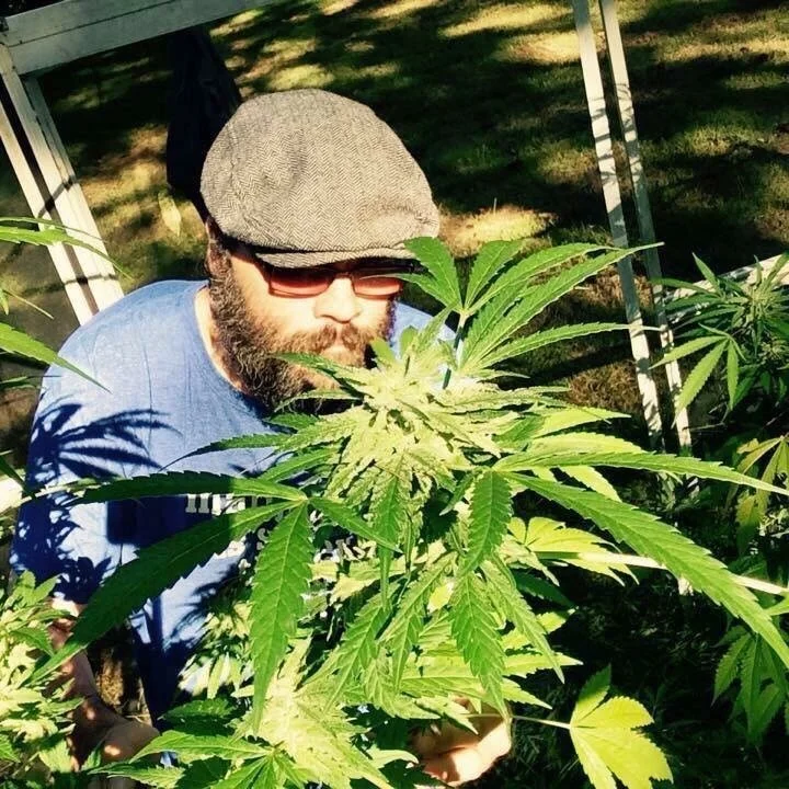 Episode 207: An Extremely Painful Back Injury And 6 Surgeries Led To An Opioid Addiction.