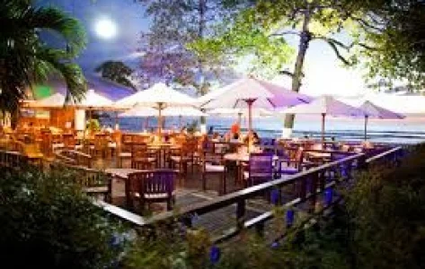 El Hicaco Restaurant Calle Hicaco, Jaco, Costa Rica Show on map 13.30 miles from property Get Directions Website El Hicaco Restaurant, located in Jacó Beach is a beautiful place where you can enjoy a beautiful sunset and a delicious meal at the same time.The restaurant El Hicaco started back in the 70’s as a small family business in front of the beach. María Isabel Madrigal, the restaurant’s founder was the cook and her husband Arnoldo González was her right-hand person.