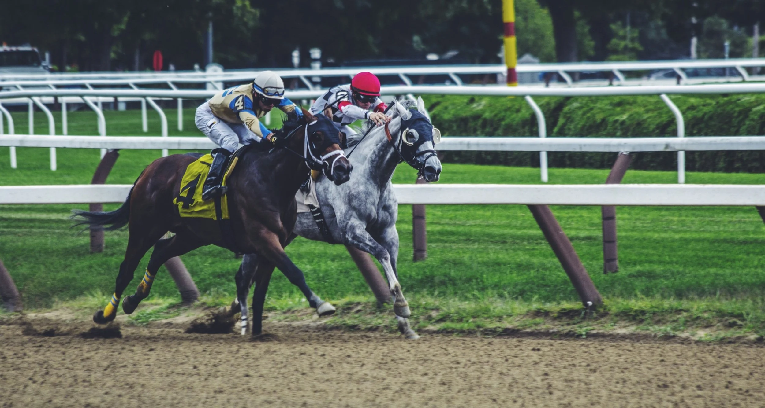Popular racecourses near London