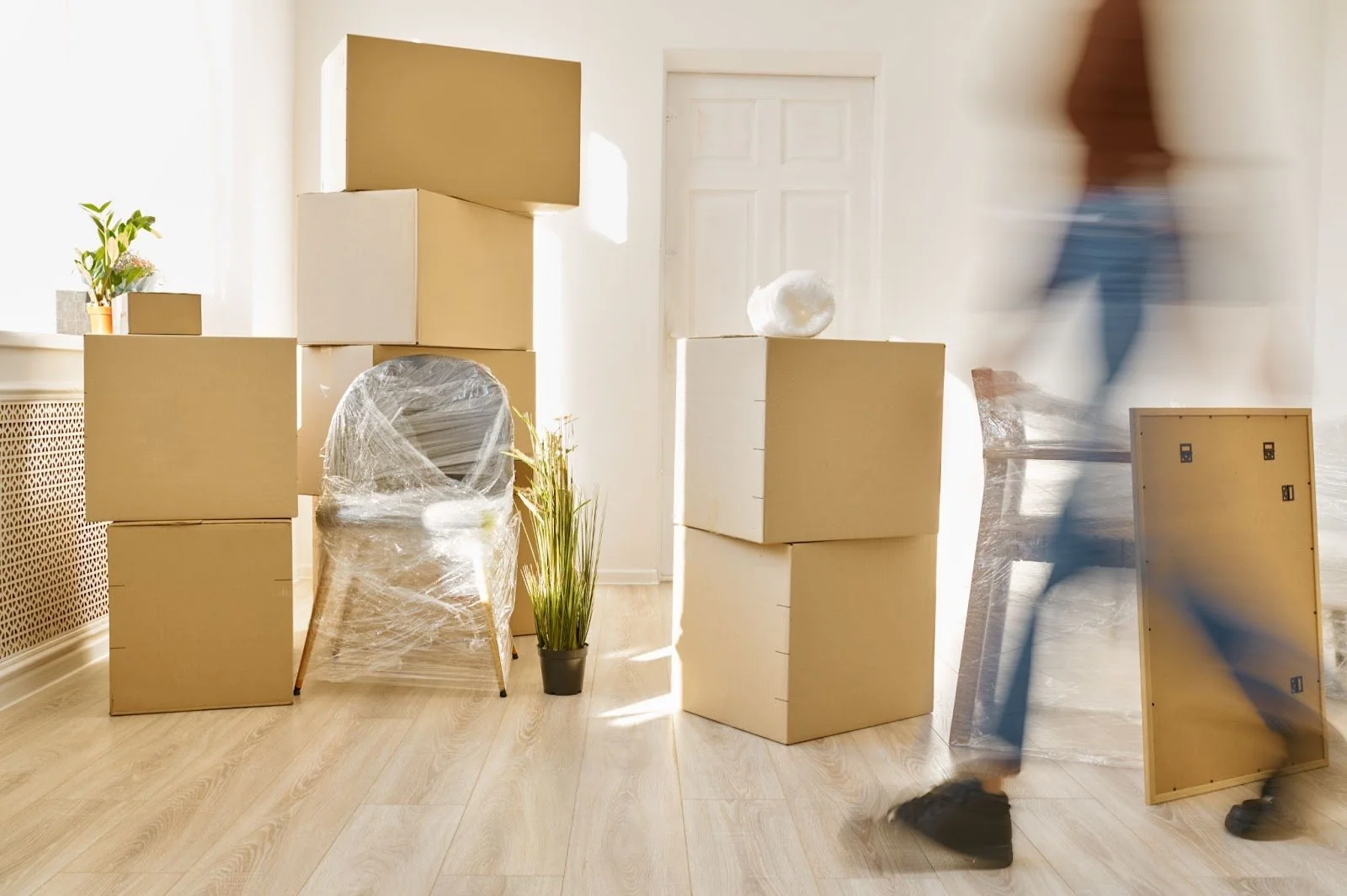 Moving to a London flat: strategies for small-space relocations